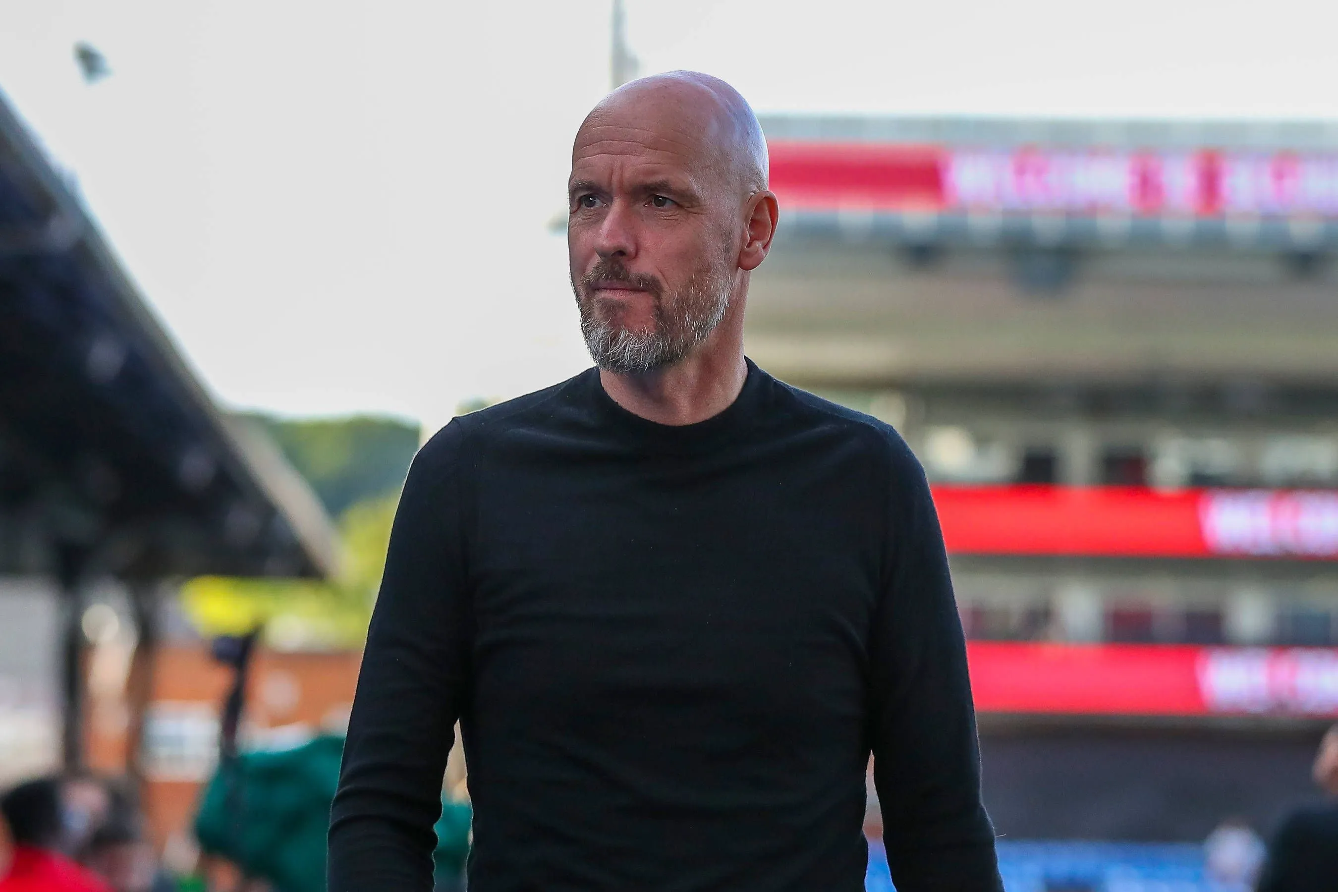 Ten Hag boos over speculatie rondom zijn basisspelers: 'Moeten mijn woorden vertrouwen'