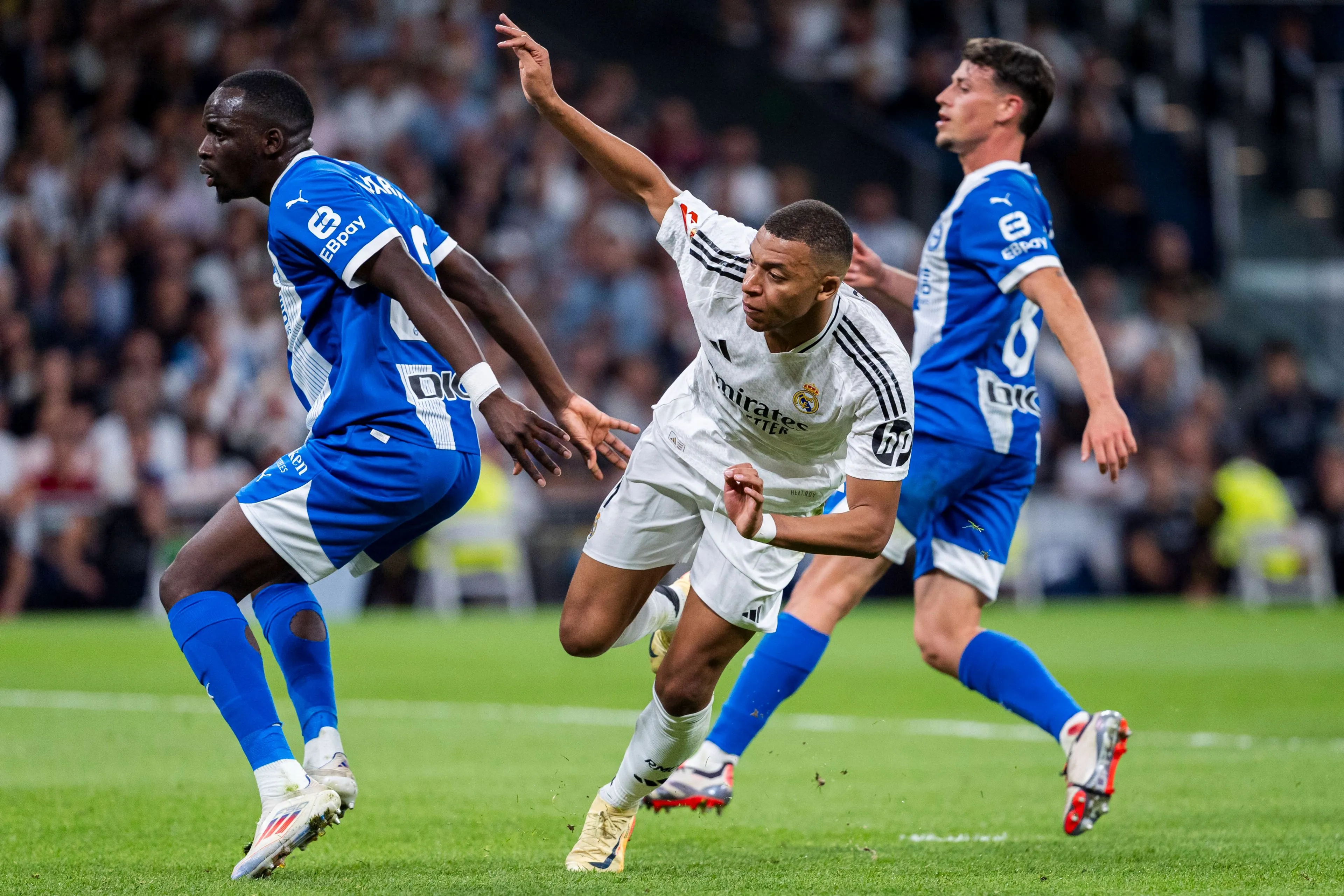 Domper voor Real: Mbappé drie weken geblesseerd
