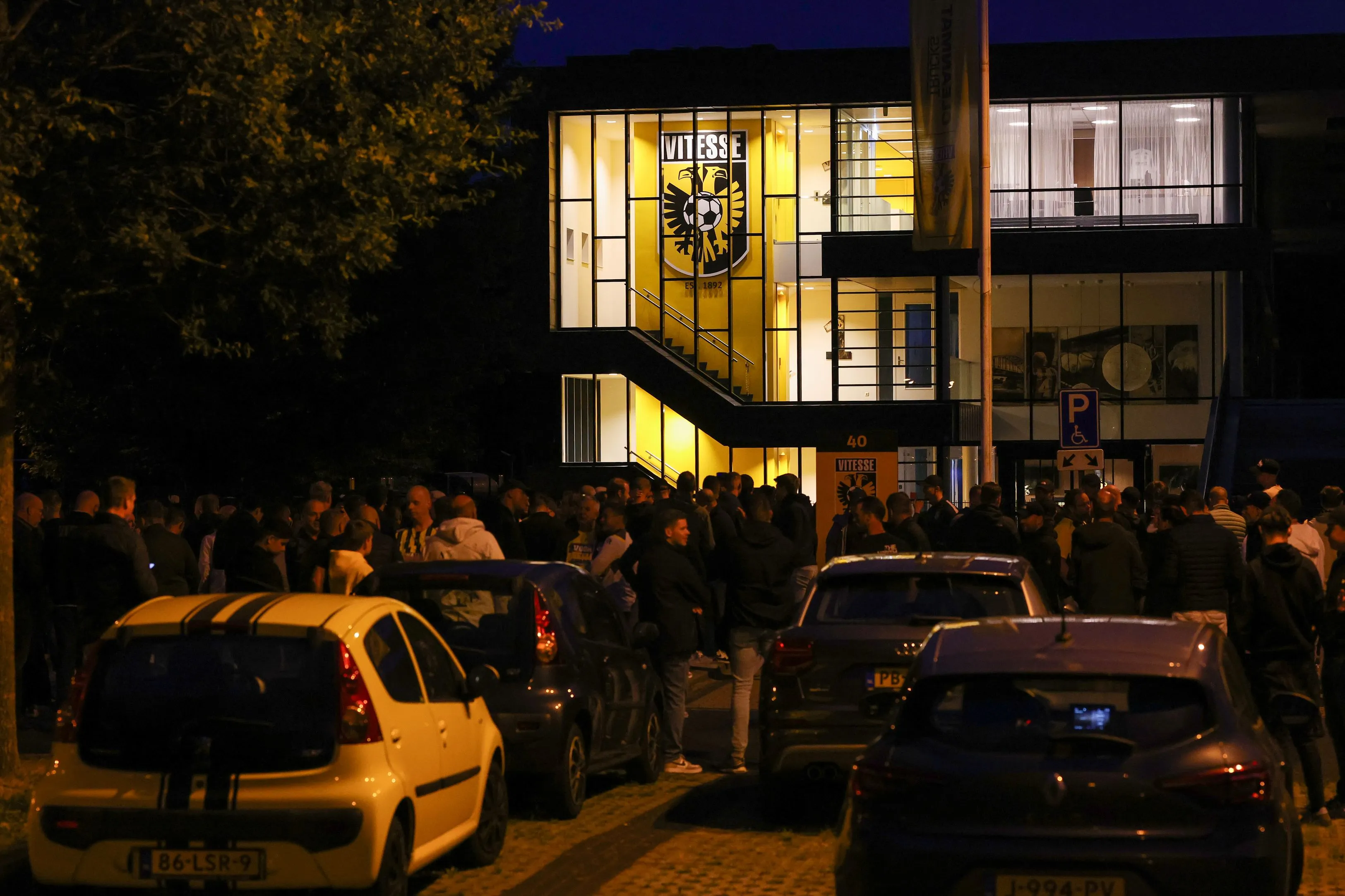 Gigantische dreun voor Vitesse: Guus Franke blaast overname af