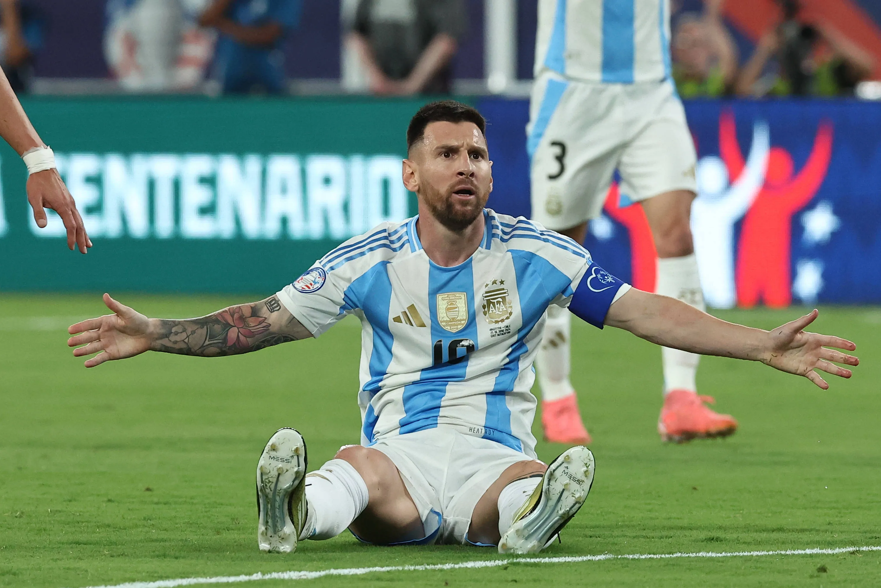 Messi boos na gelijkspel tegen Venezuela: 'Konden geen twee passes achter elkaar geven'