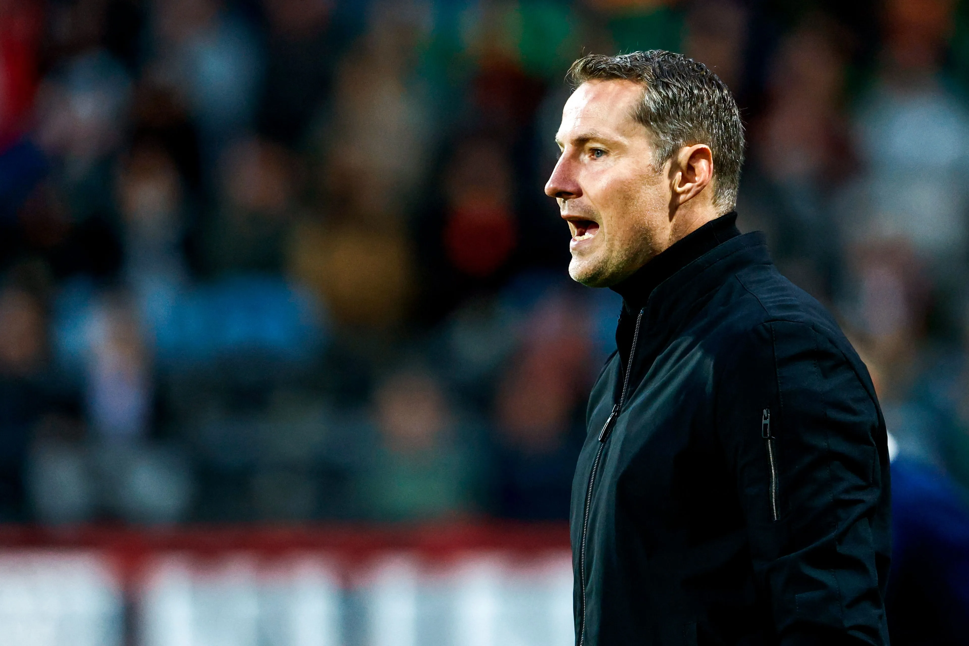 Priske geeft fout toe na slechte start bij Feyenoord: 'Met de kennis van nu had ik dat niet moeten doen'
