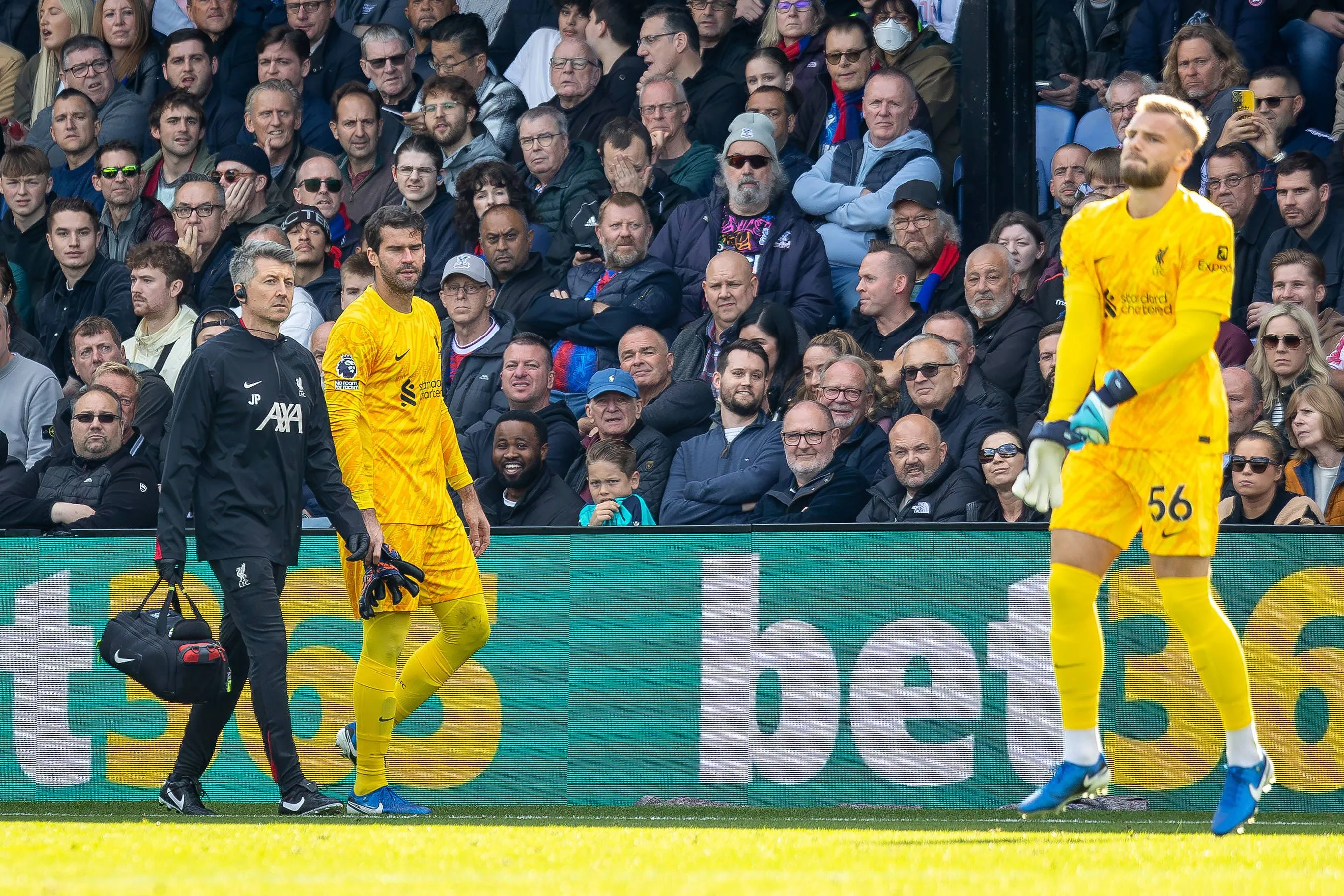 Pech voor Slot: Alisson zes weken uit de roulatie