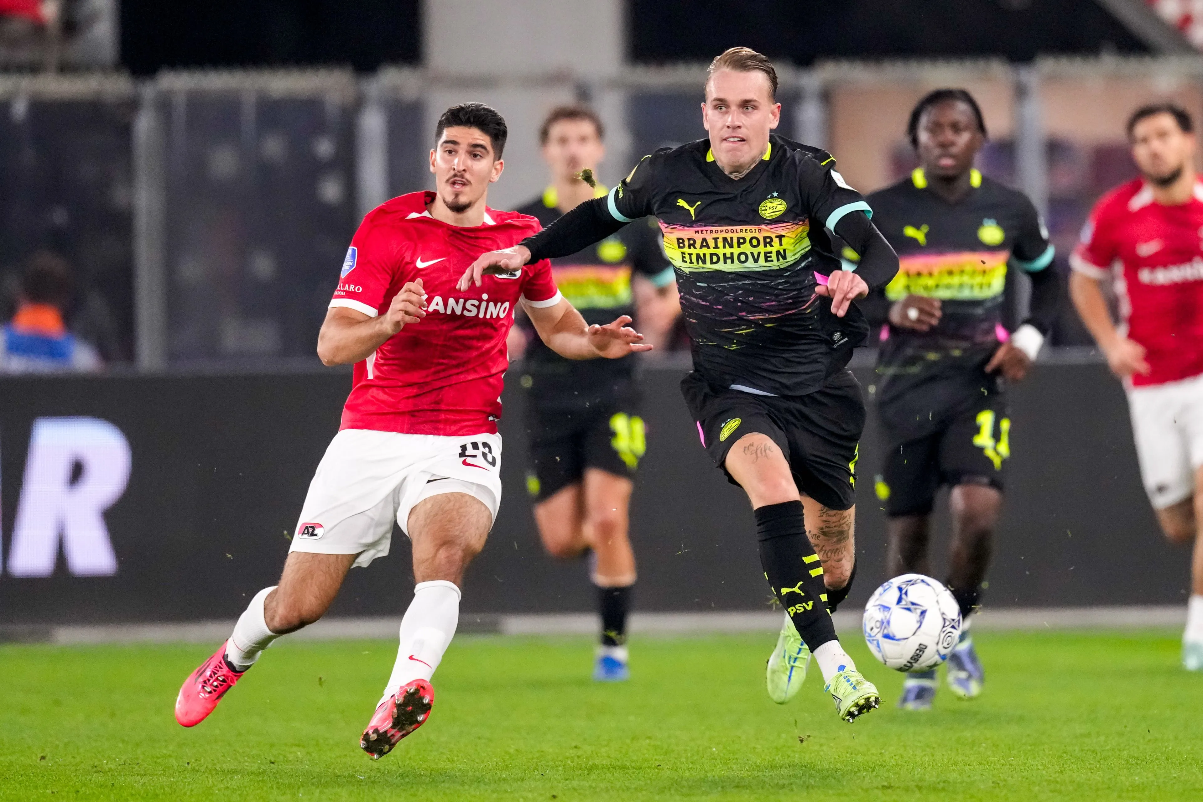 Blessuredrama voor PSV: Ook Rick Karsdorp niet beschikbaar tegen PSG