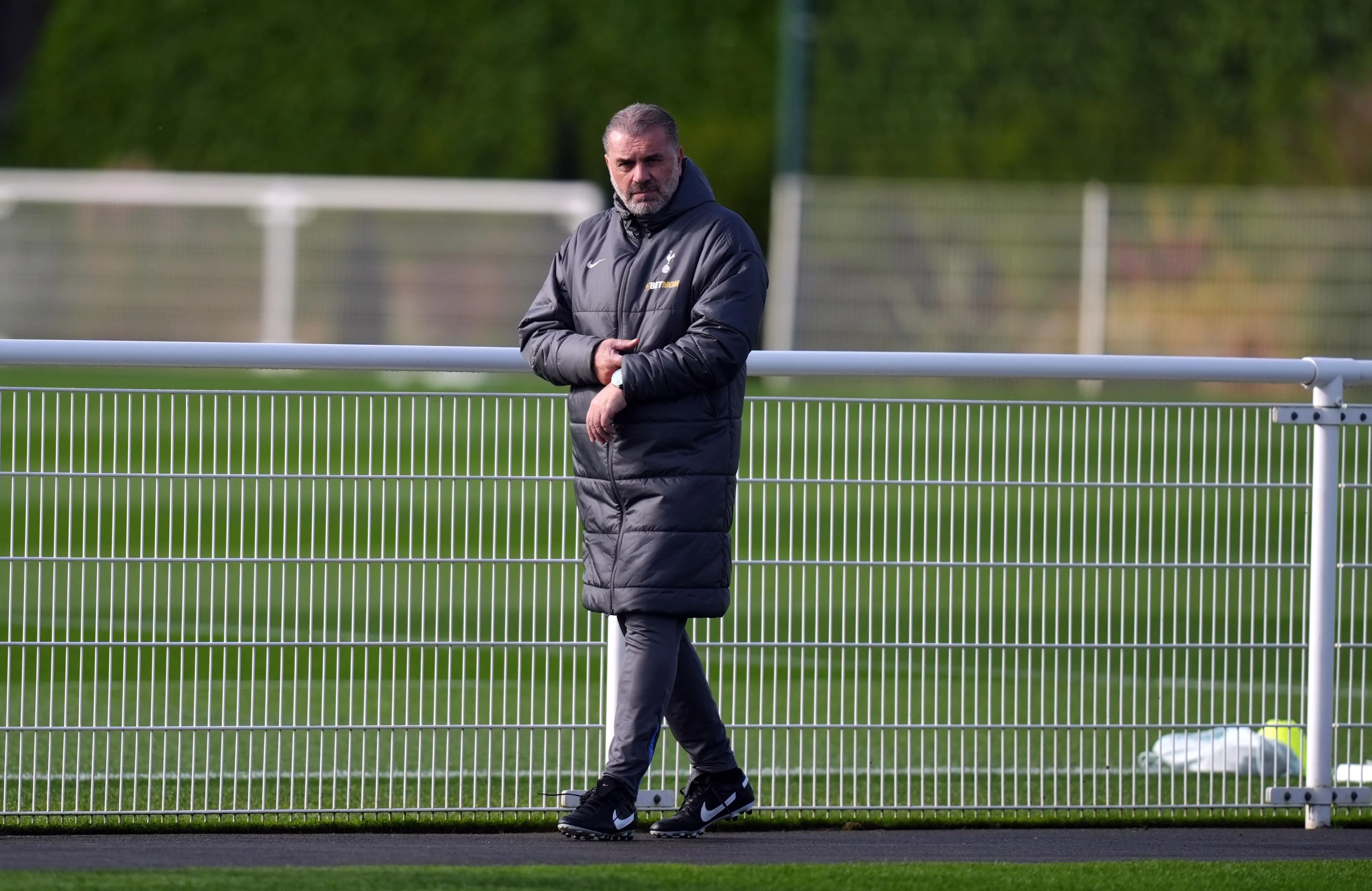 Meevaller voor AZ: Sterspeler van Spurs wordt gespaard door Ange Postecoglou