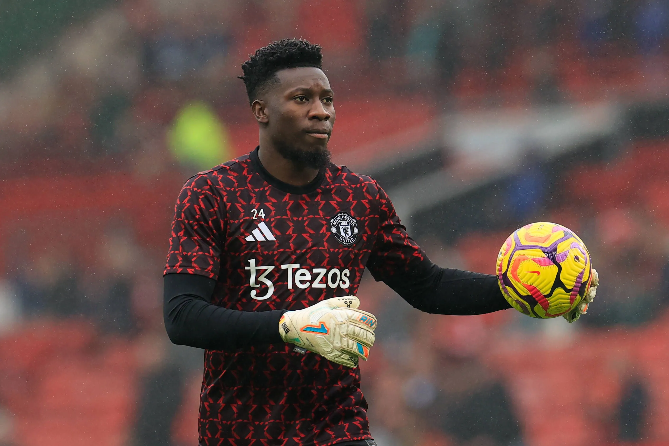 Oud-Ajacied André Onana wint bijzondere prijs en gaat teamgenoot achterna