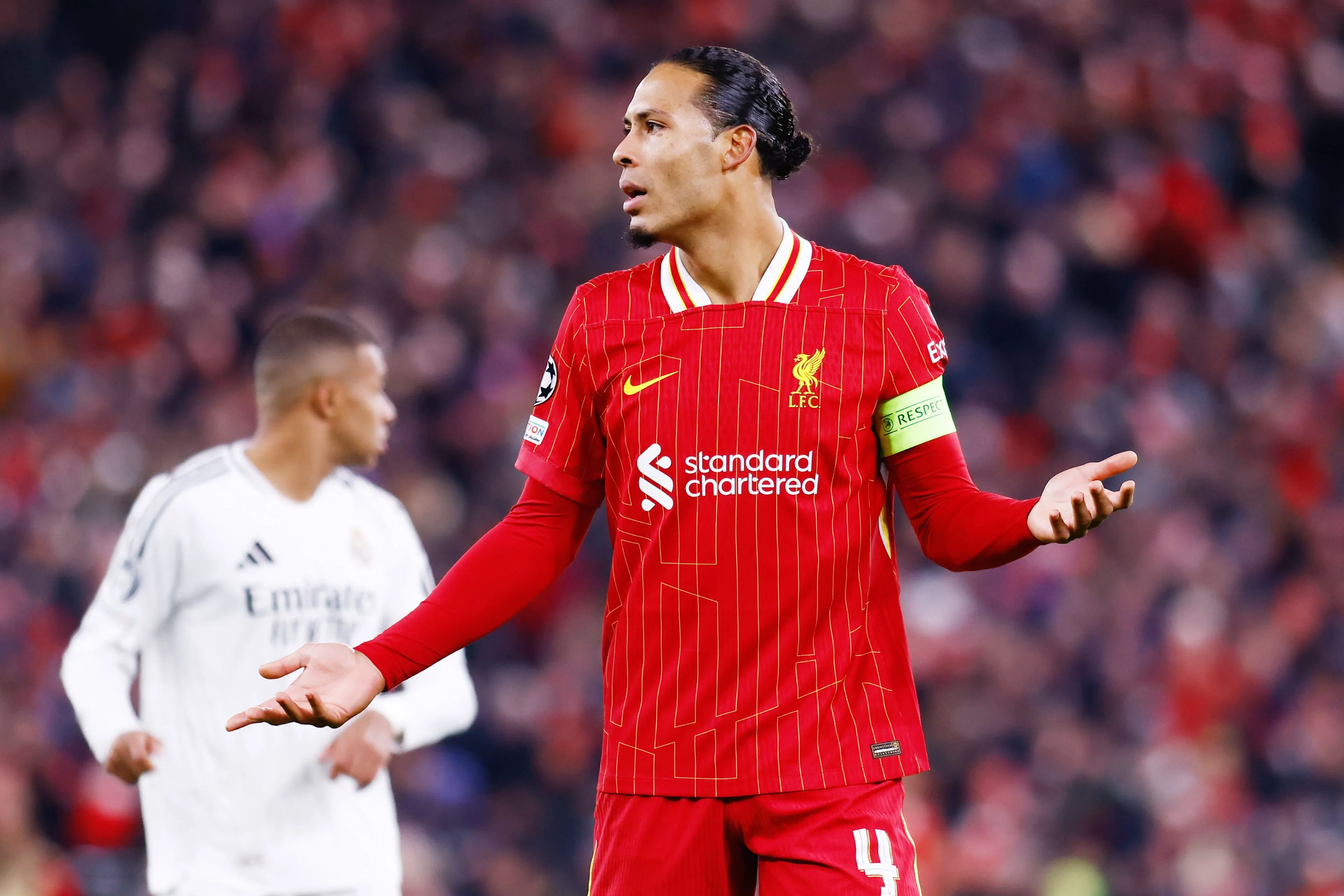Virgil van Dijk teleurgesteld in Liverpool na nieuwe contractaanbieding