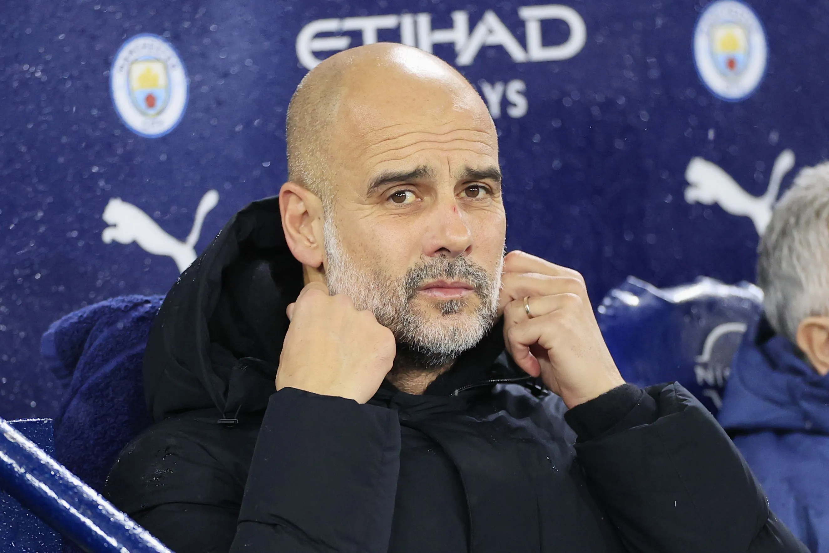 Pep Guardiola ziet zijn ploeg eindelijk winnen, maar heeft slecht nieuws over Nathan Aké