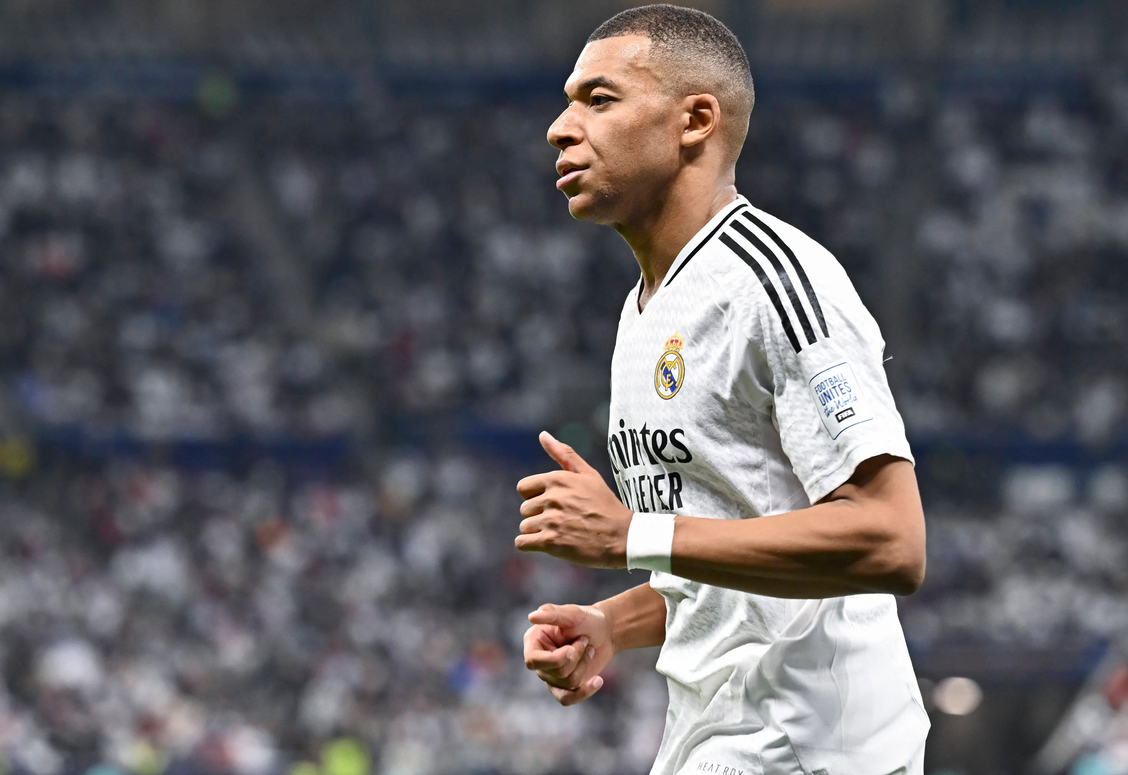 Kylian Mbappé blij met enorme misser: 'Goed voor me'