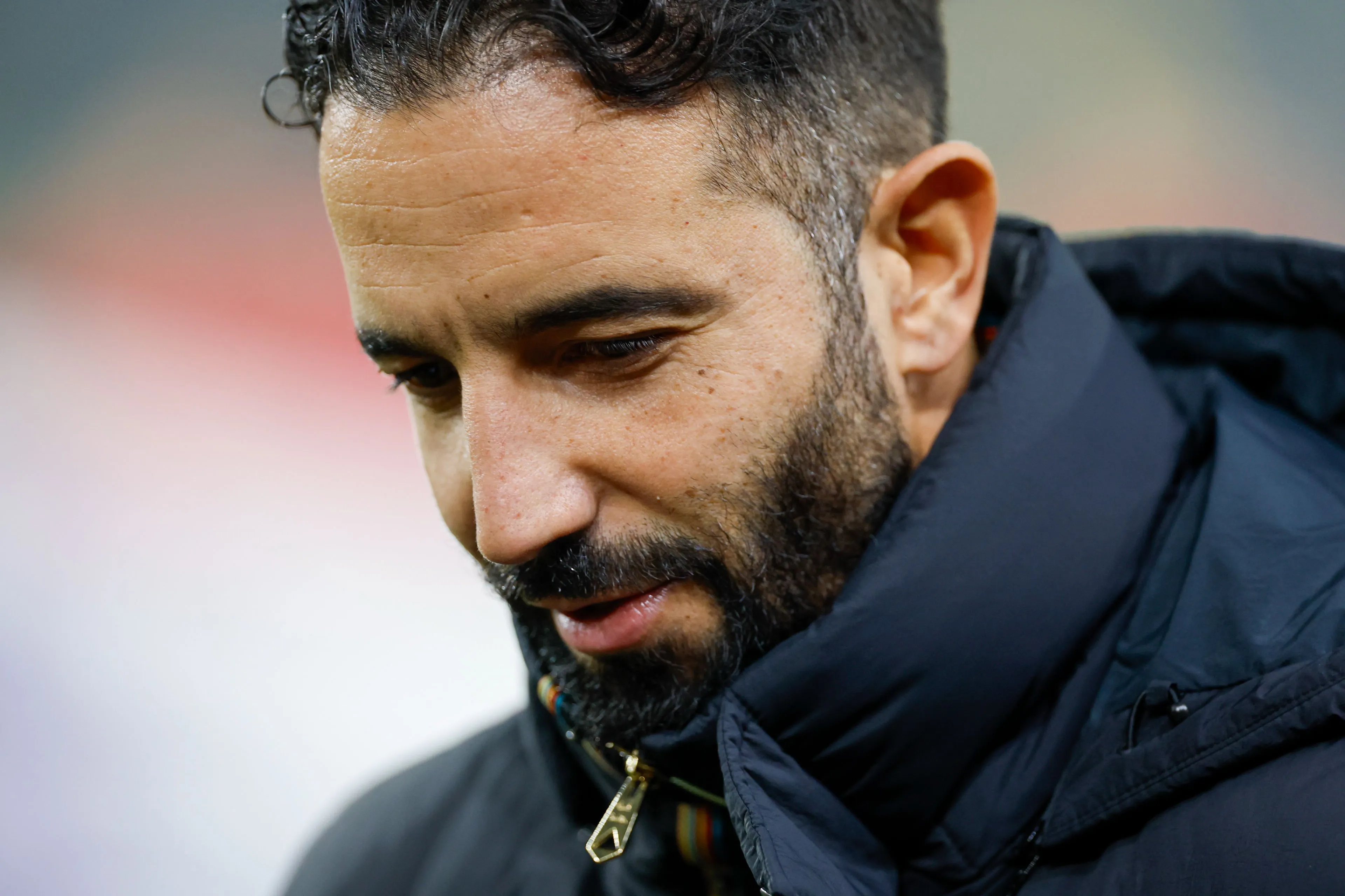 Ruben Amorim voelt de druk bij Manchester United: 'Mijn baan is in gevaar'