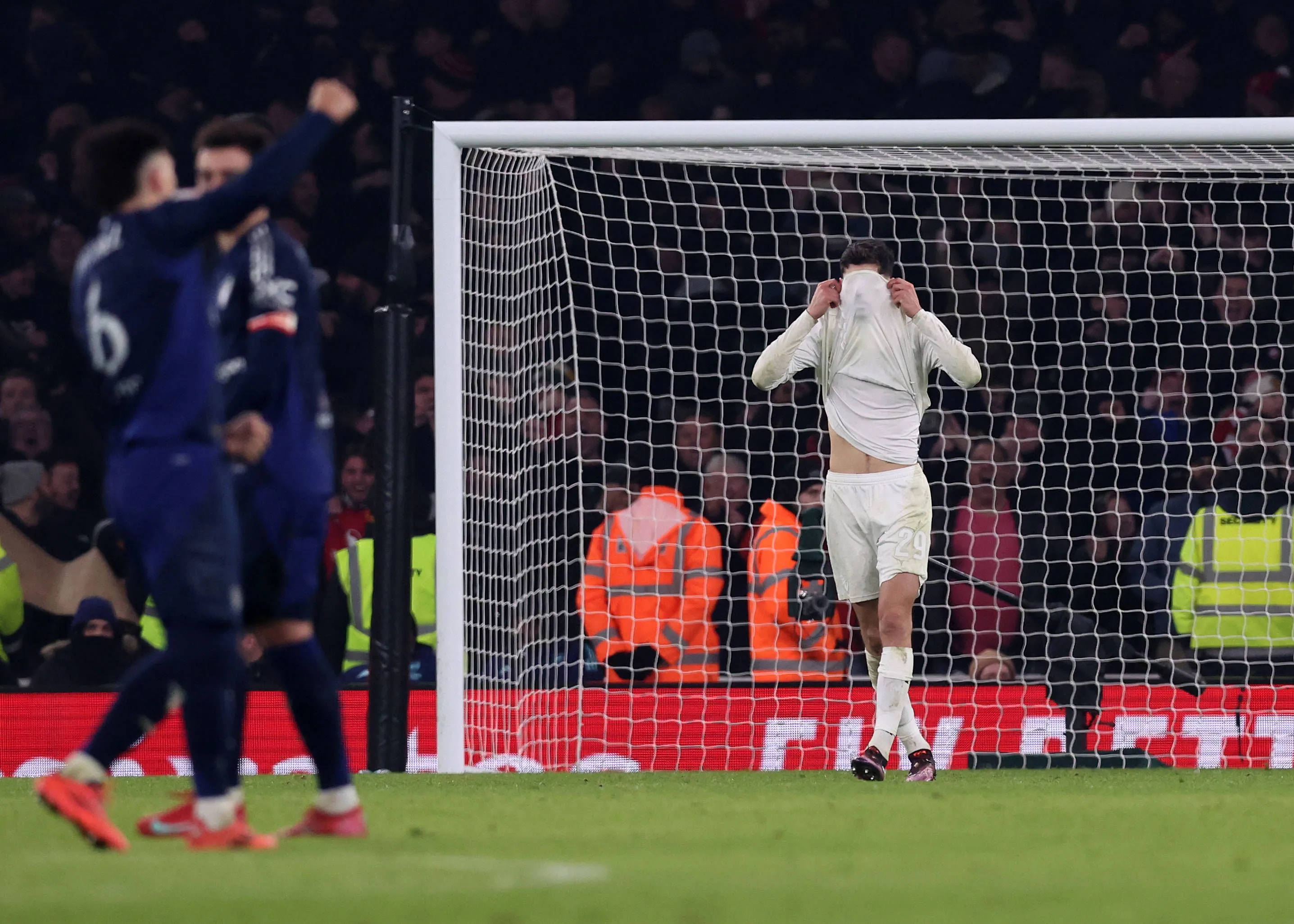 Arsenal eist maatregelen na schokkende bedreiging richting familie van speler