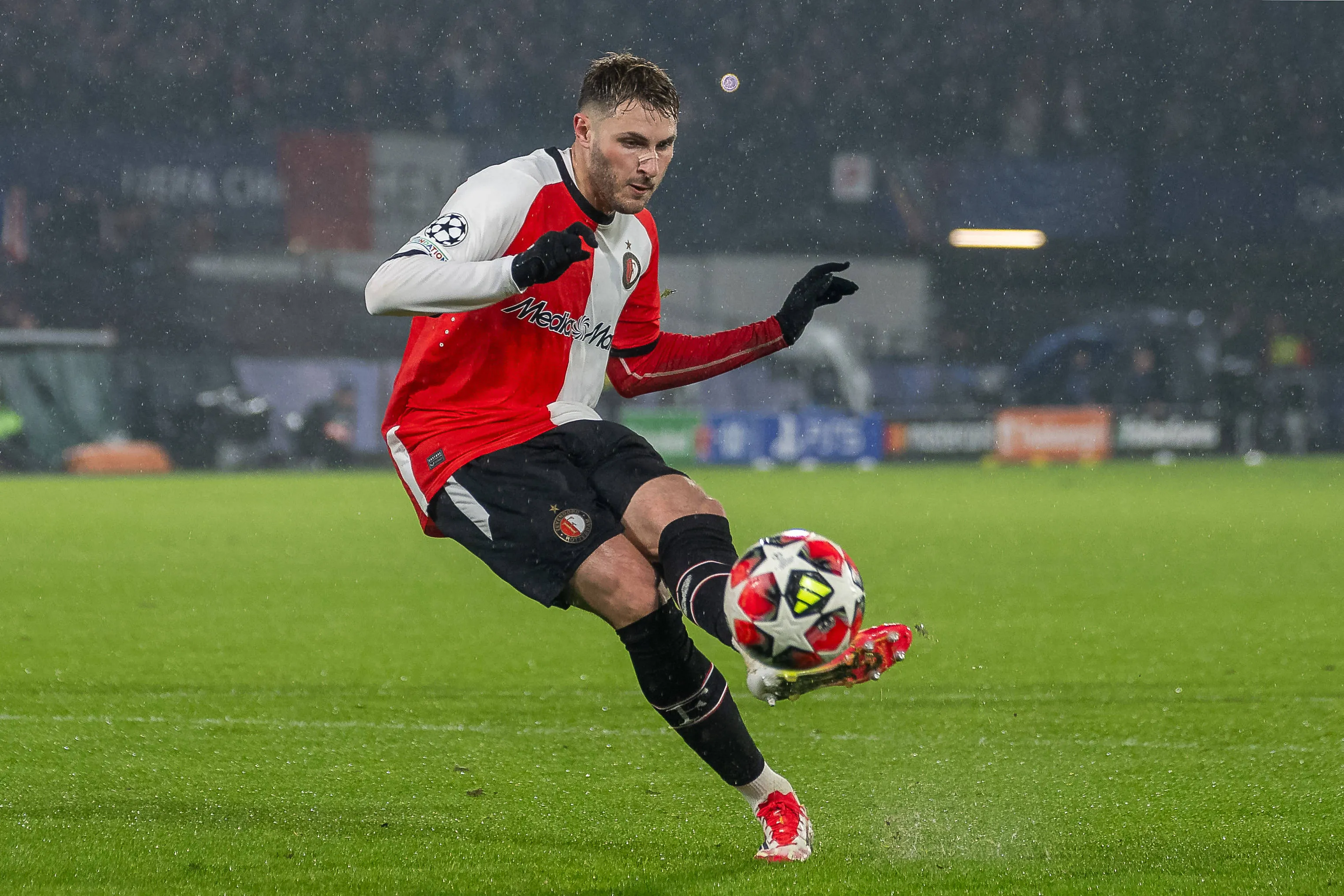 Nieuw bod op Santiago Giménez aanstaande na kraker tegen Lille