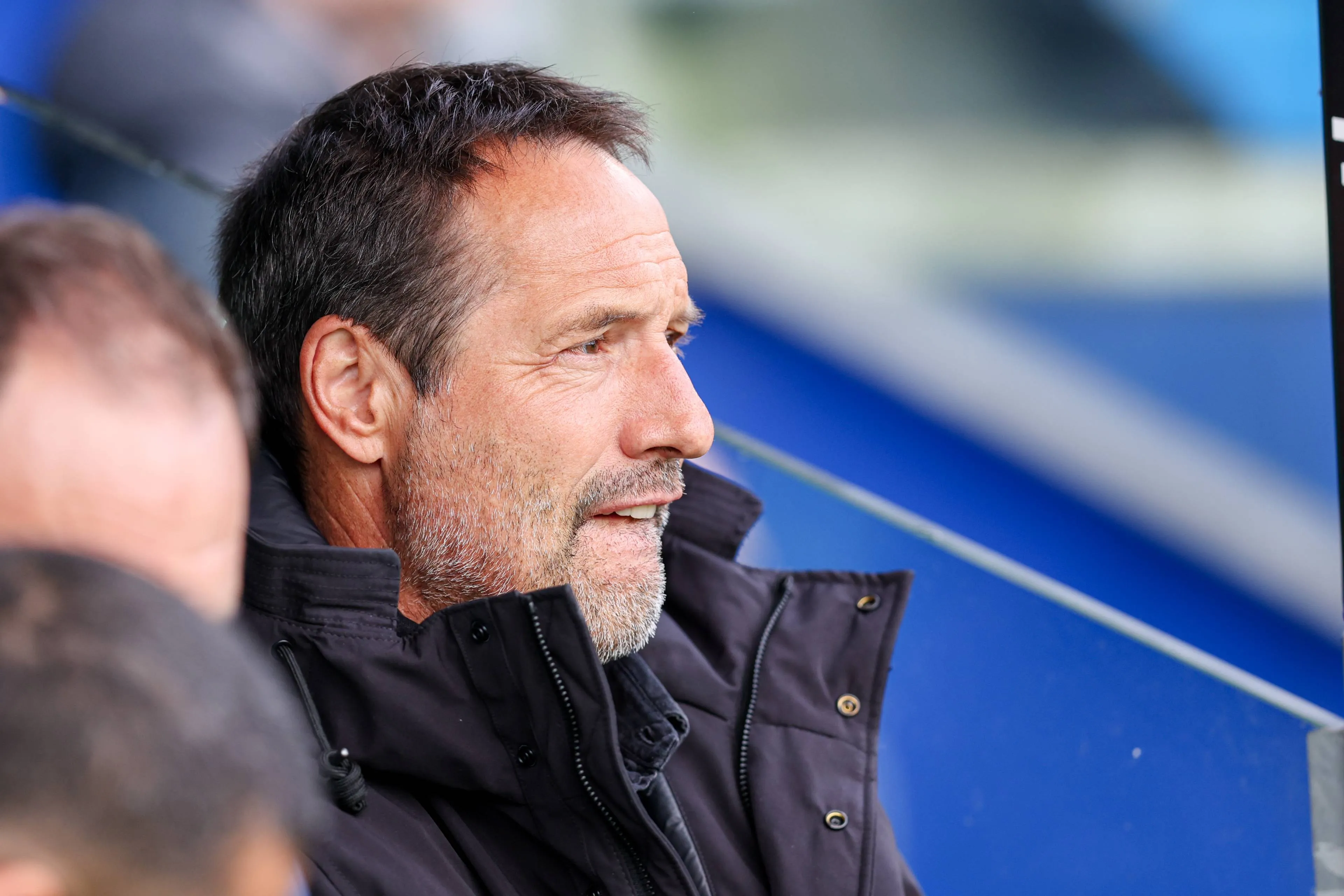 John van 't Schip wil niks weten van kritiek op Ajax: 'Je kan niet bovenaan staan en alleen maar slecht voetbal spelen'