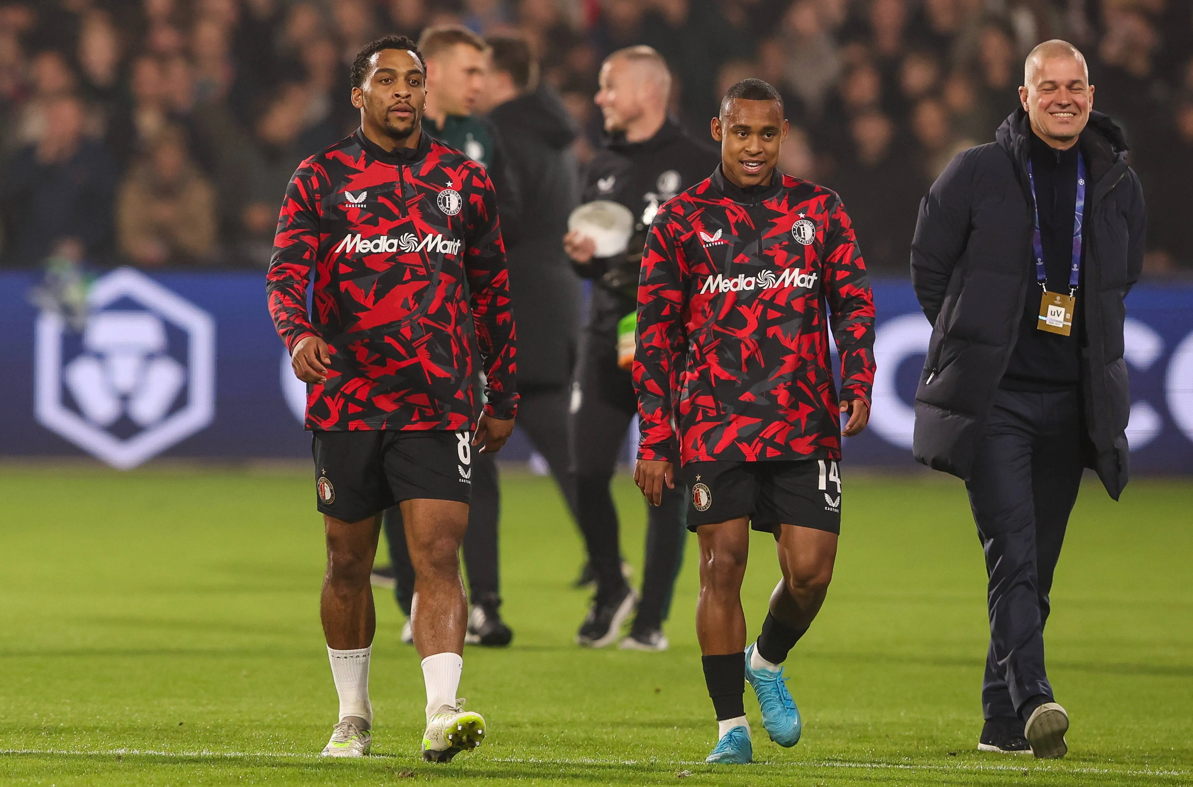 Feyenoord slaat megaslag: 'Ik begrijp dat hij een jaar gaat bijtekenen'