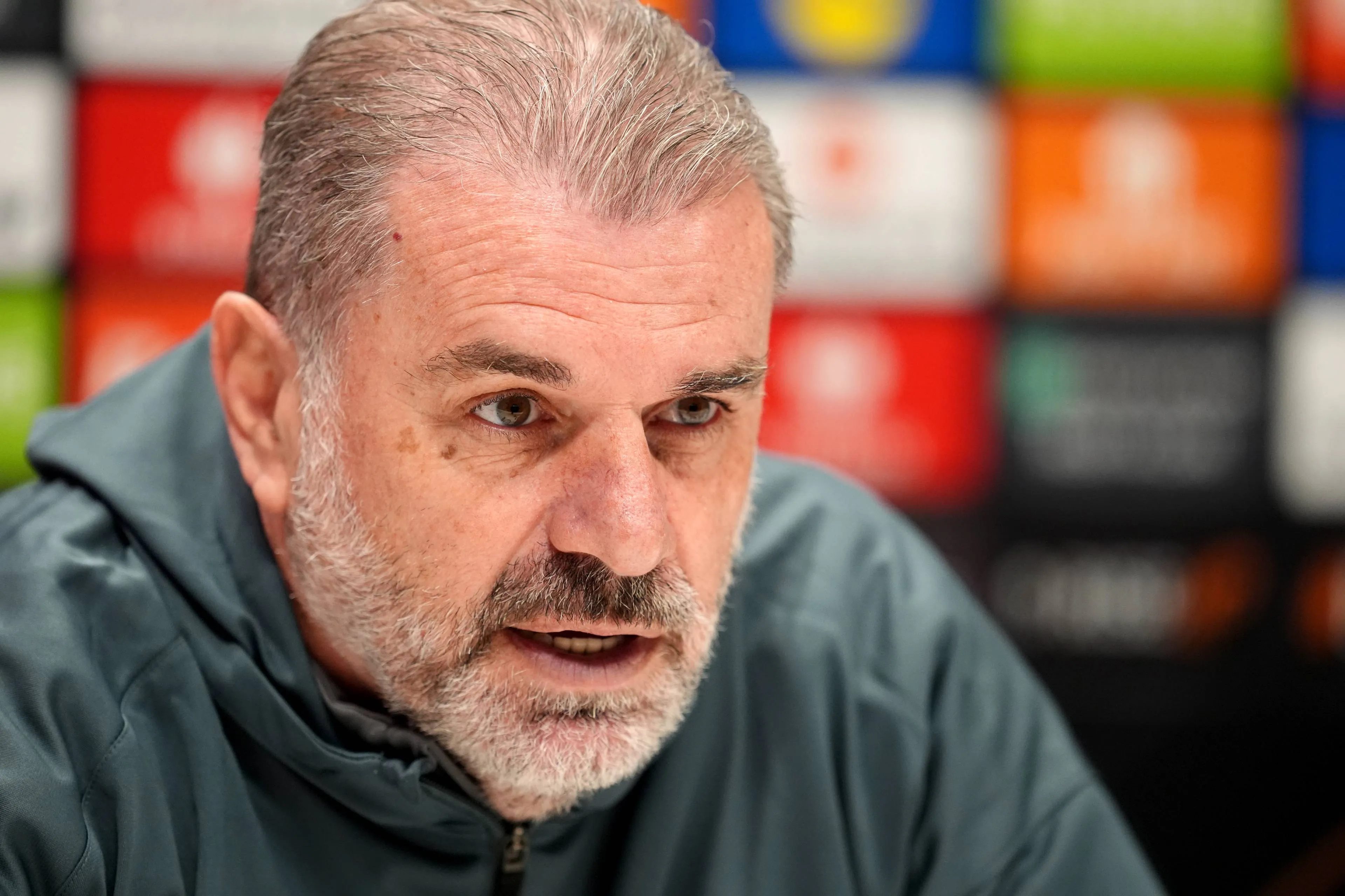 Tottenham-manager boos op 'negatieve' media: 'Jullie veranderen goud in stront'
