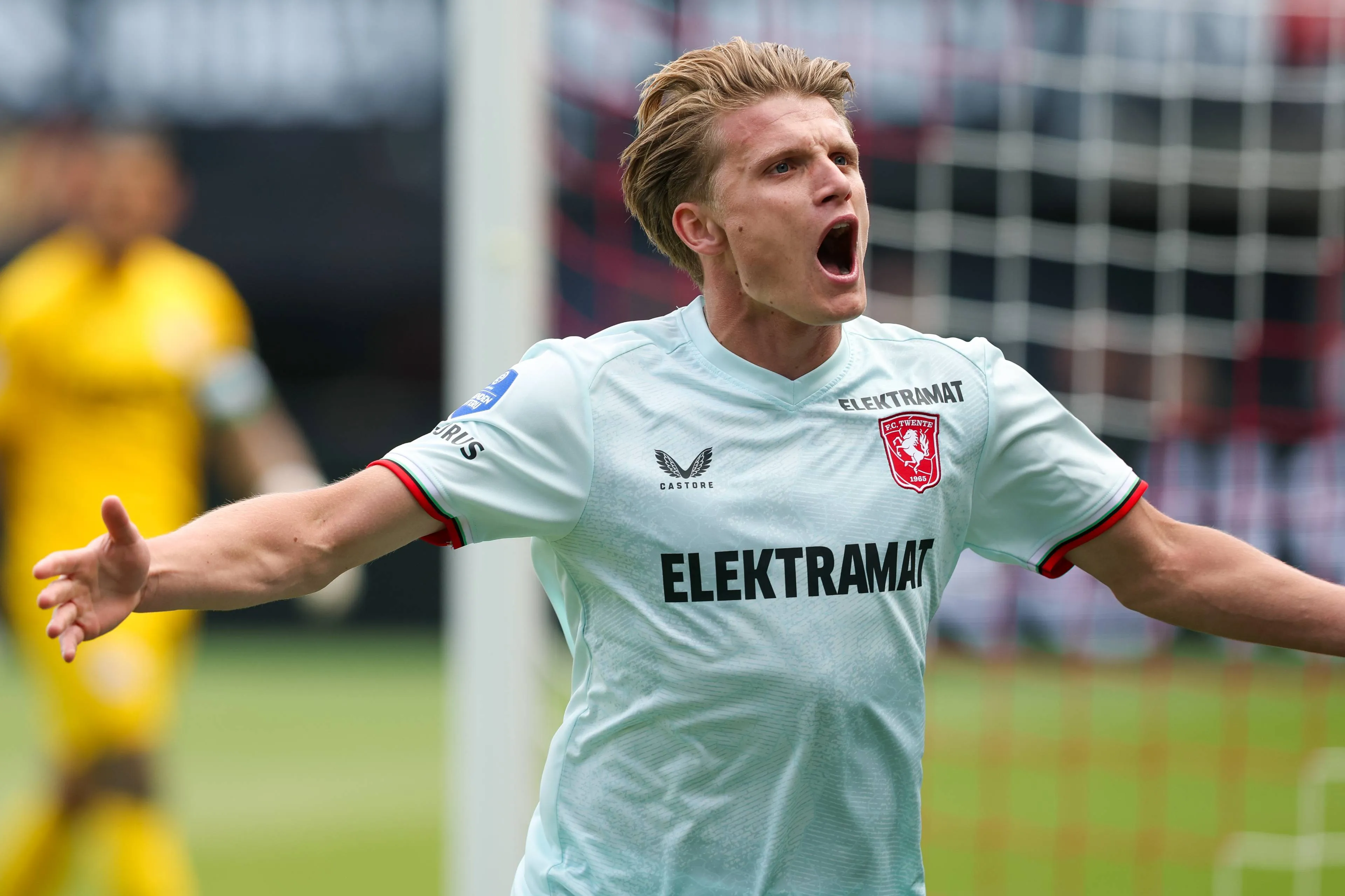 Sem Steijn reageert op scoren tegen vader Maurice: 'Denk dat ik nog welkom ben'