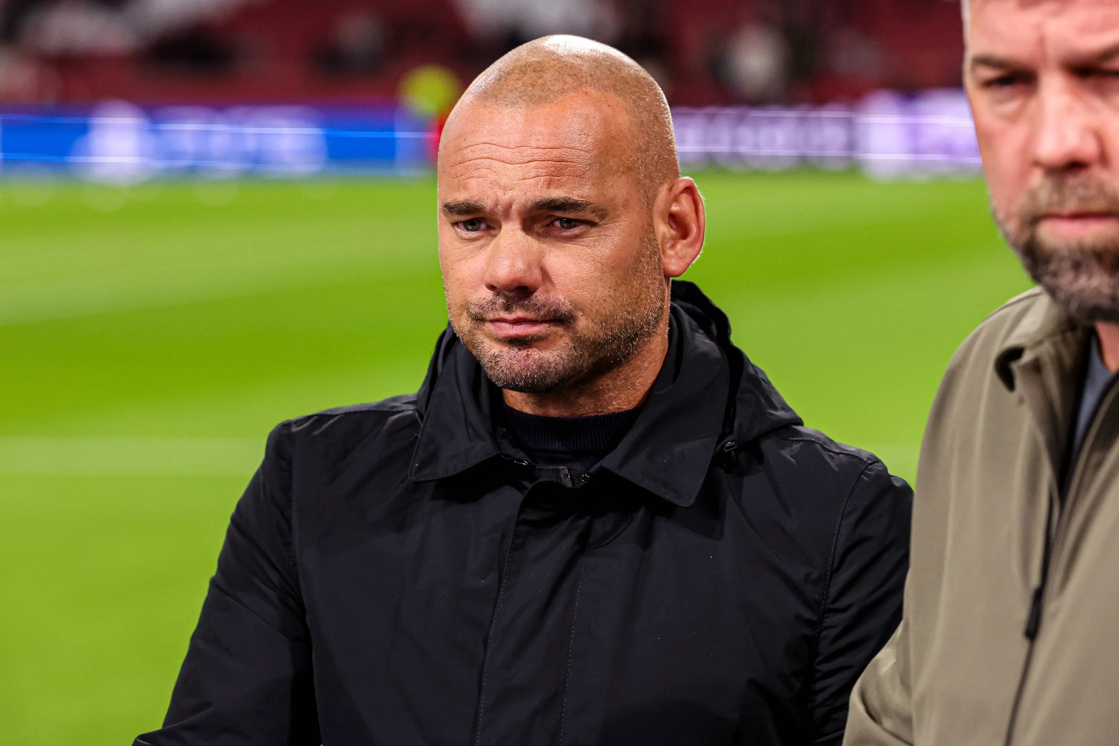 Wesley Sneijder vreest voor toekomst van veelbelovende Ajacied: 'Maakt hem langzaam kapot'