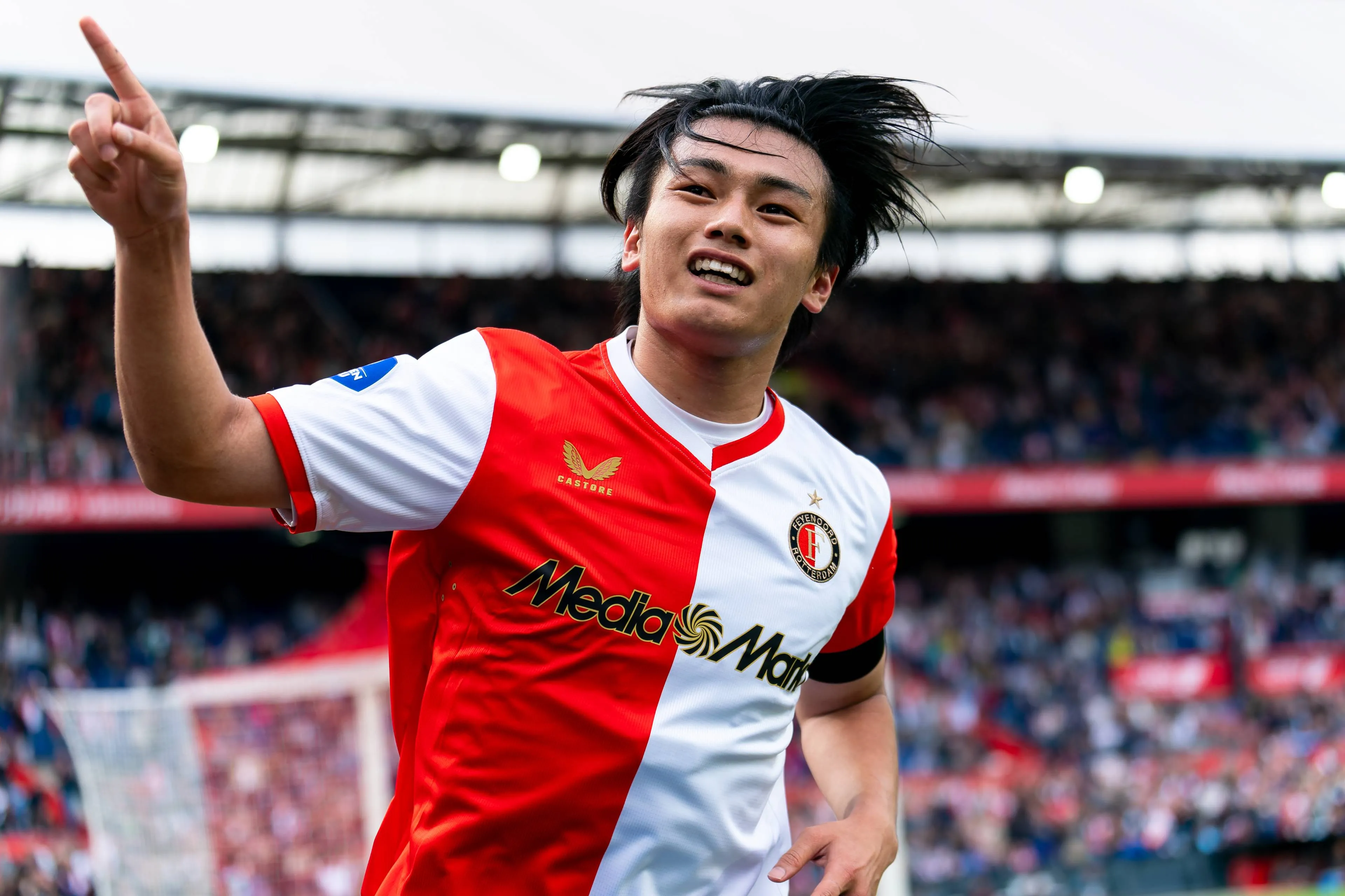 Eredivisie-spits vol zelfvertrouwen: 'Ik vind mezelf beter dan Ueda'