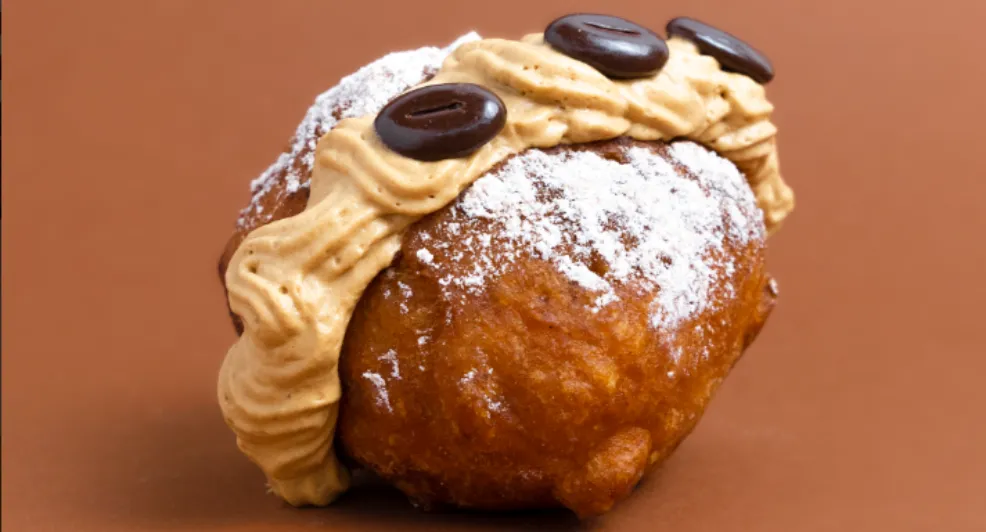 Omg: bij deze kraam scoor je Espresso Martini oliebollen