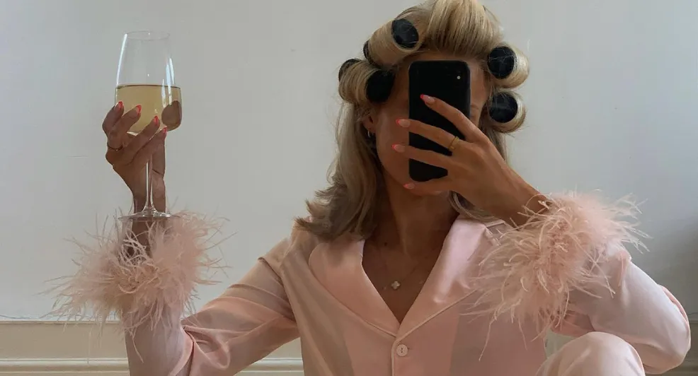 Waarom je nooit een hitte-tool op je ongewassen haar moet gebruiken