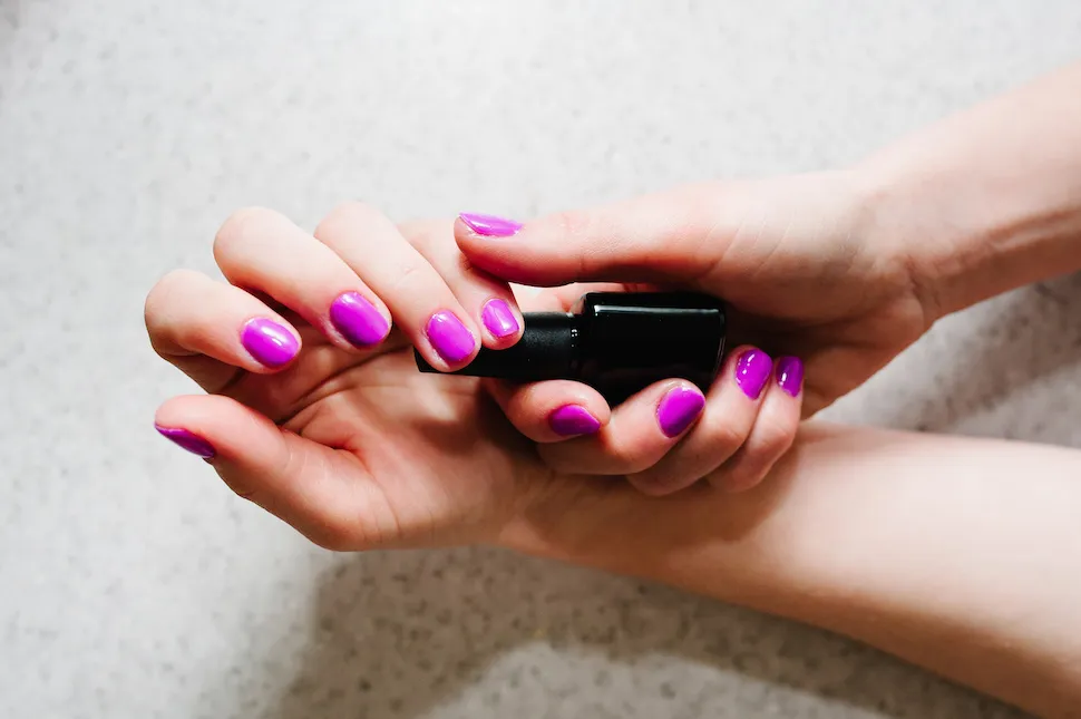 Zo verwijder je gellak zonder je nagels te beschadigen