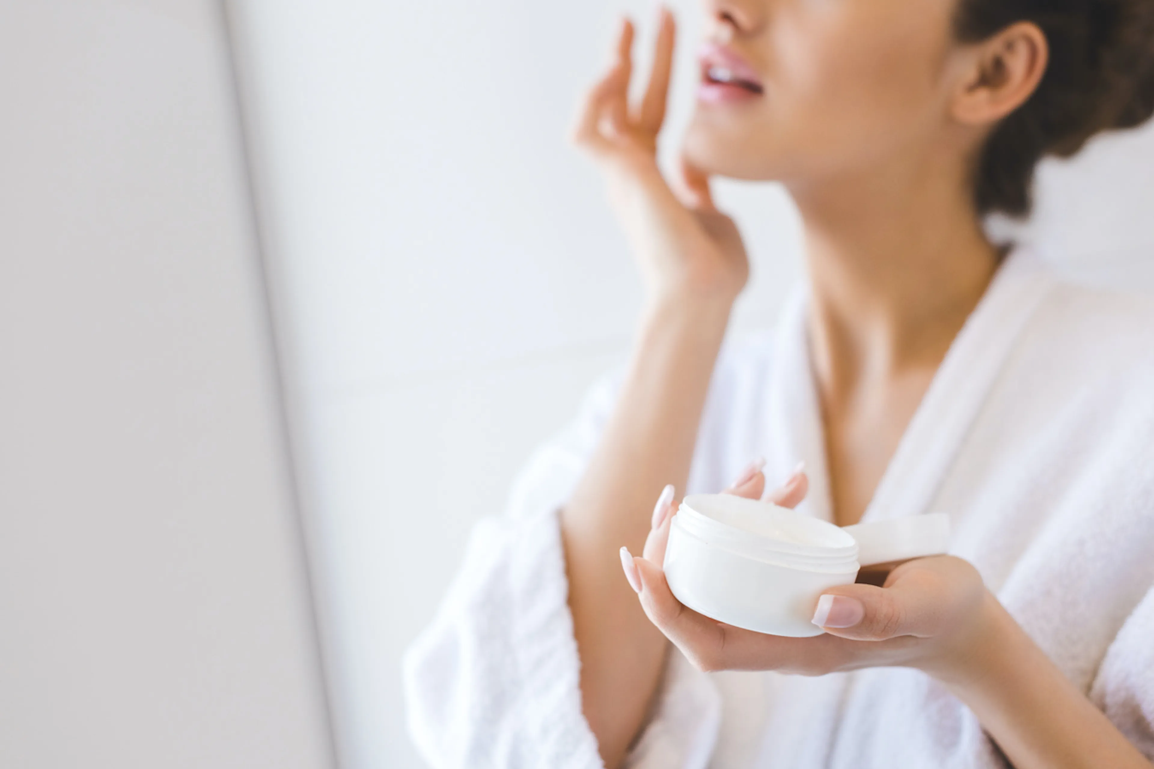 Huidverzorging en make-up in één: waarom je serumfoundations moet proberen
