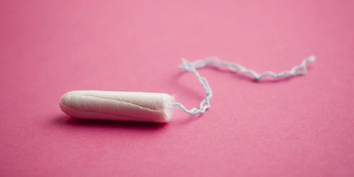 Waarom heb je meer trek tijdens je menstruatie? Dit zegt de wetenschap erover