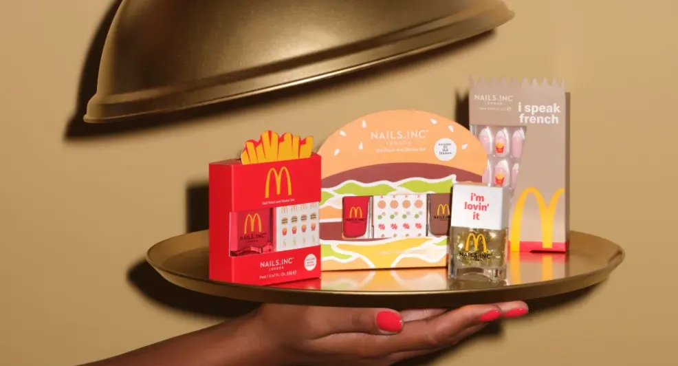 Goals: je kunt je nagels versieren met McDonald's nagelstickers