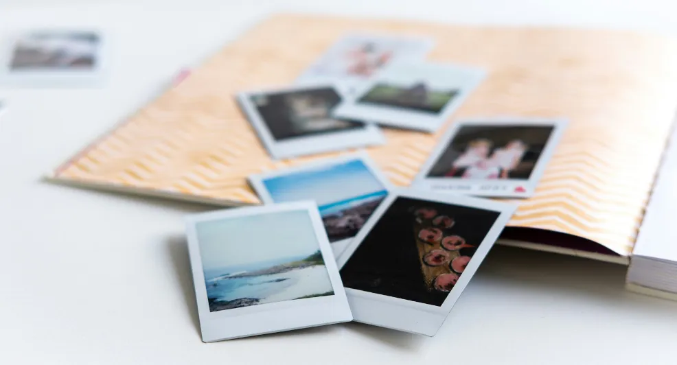 Man krijgt schrik van zijn leven na zien van verborgen fotoalbum van vriendin