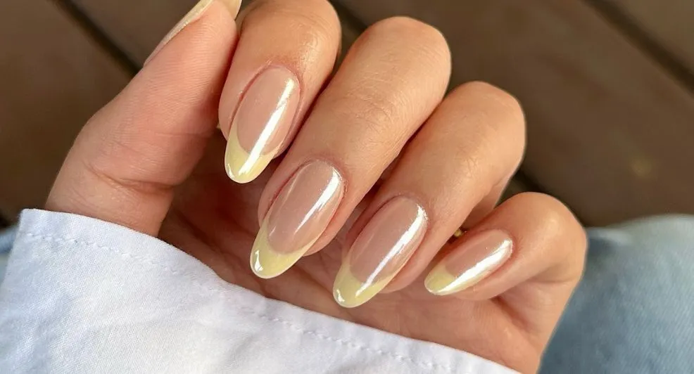 Kendall Jenner's favoriete manicure voor deze zomer - en hoe je het doet
