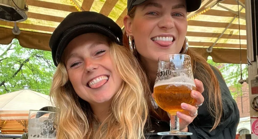 Hou je vast: Kia vertelt over wilde nacht met Mike en Robin in B&B Vol Liefde