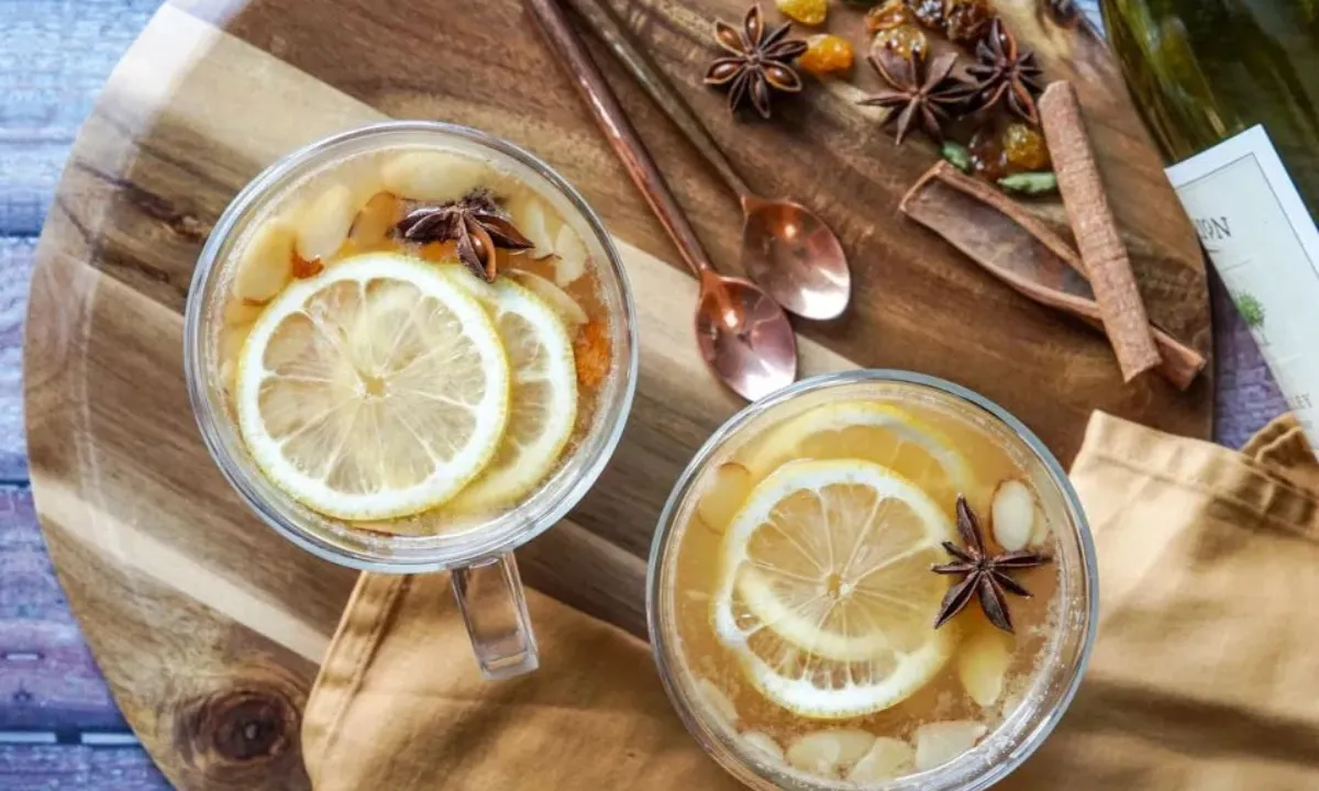 Glühwein met een twist: déze witte Glühwein wil je drinken deze winter