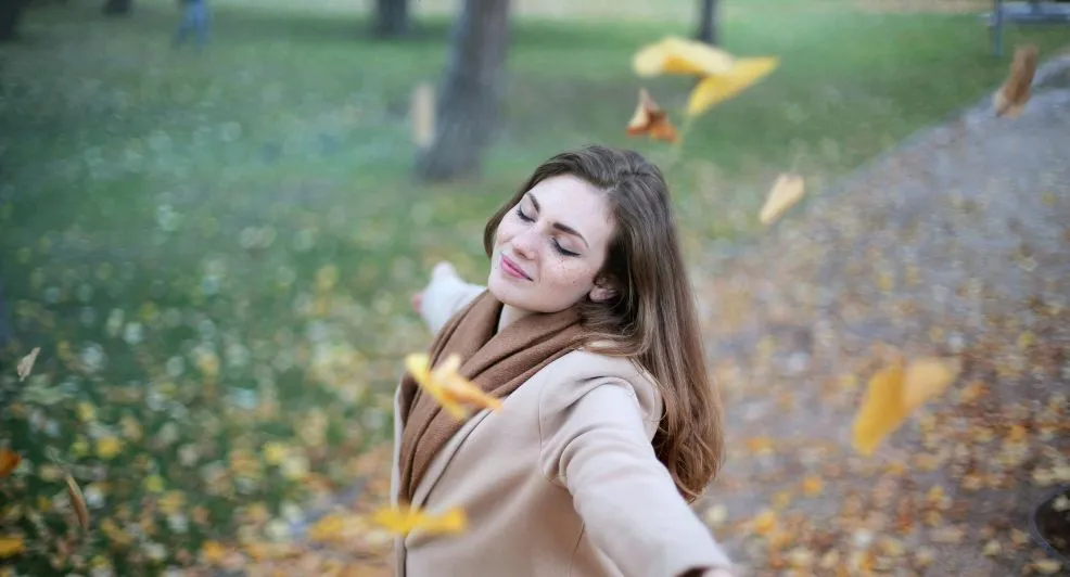 Almara (29): "Ik hou van mijn vriend maar ik mis het single leven enorm"
