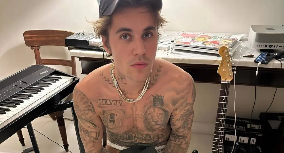 Fans maken zich wederom zorgen om Justin Bieber: 'Help hem alsjeblieft'