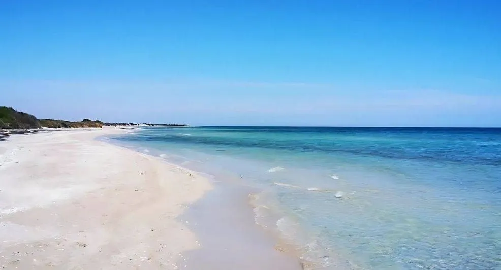 Italiaanse strand dat op de Malediven lijkt