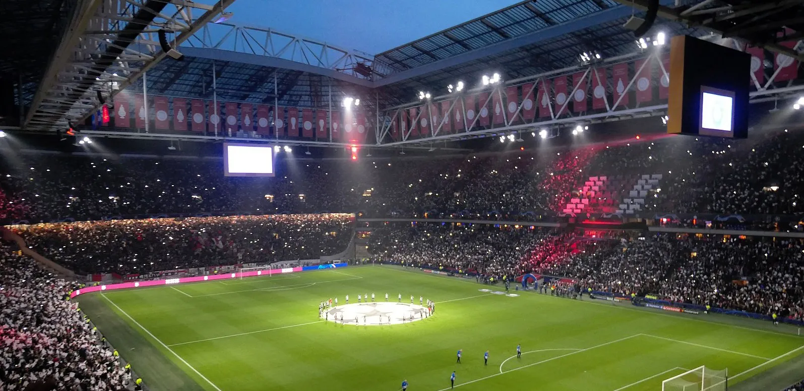 KNVB komt met belachelijke nieuwe regels: inworpen worden vrije trappen
