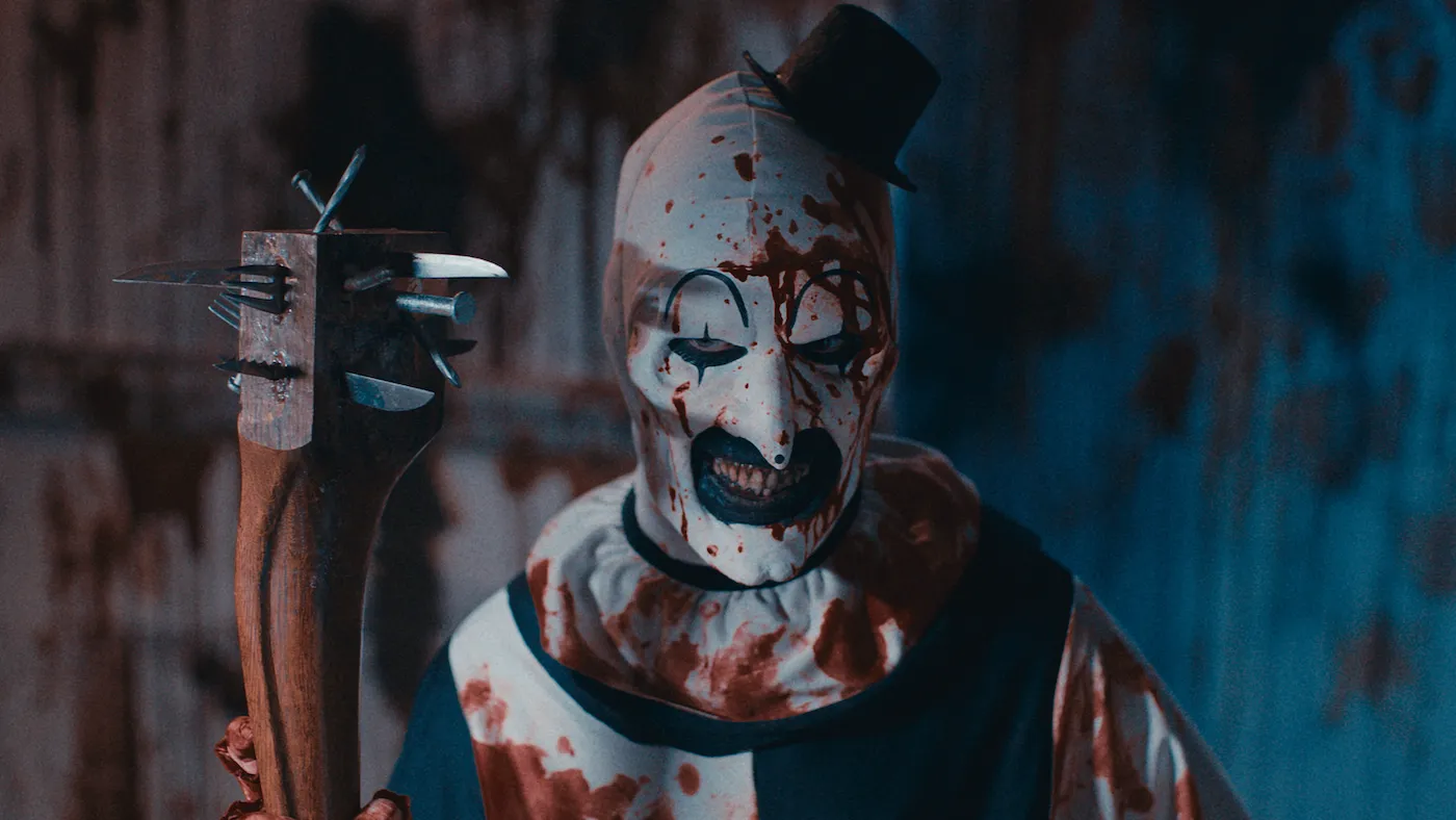 De moordlustige clown uit Terrifier 2 zorgt voor kotsende en flauwvallende bezoekers