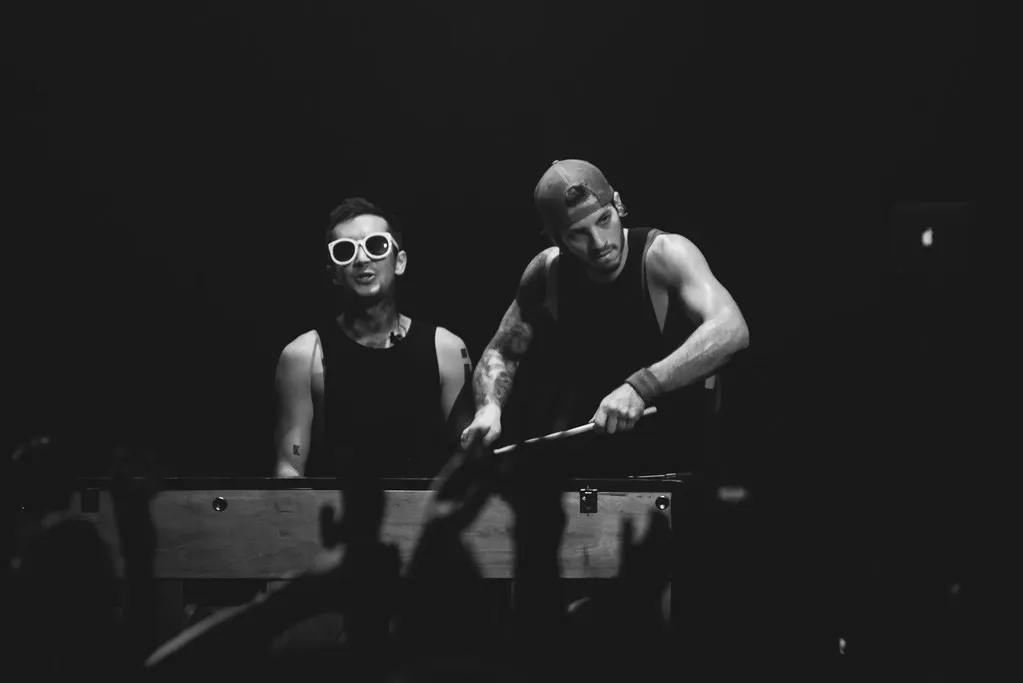 banner twenty one pilots