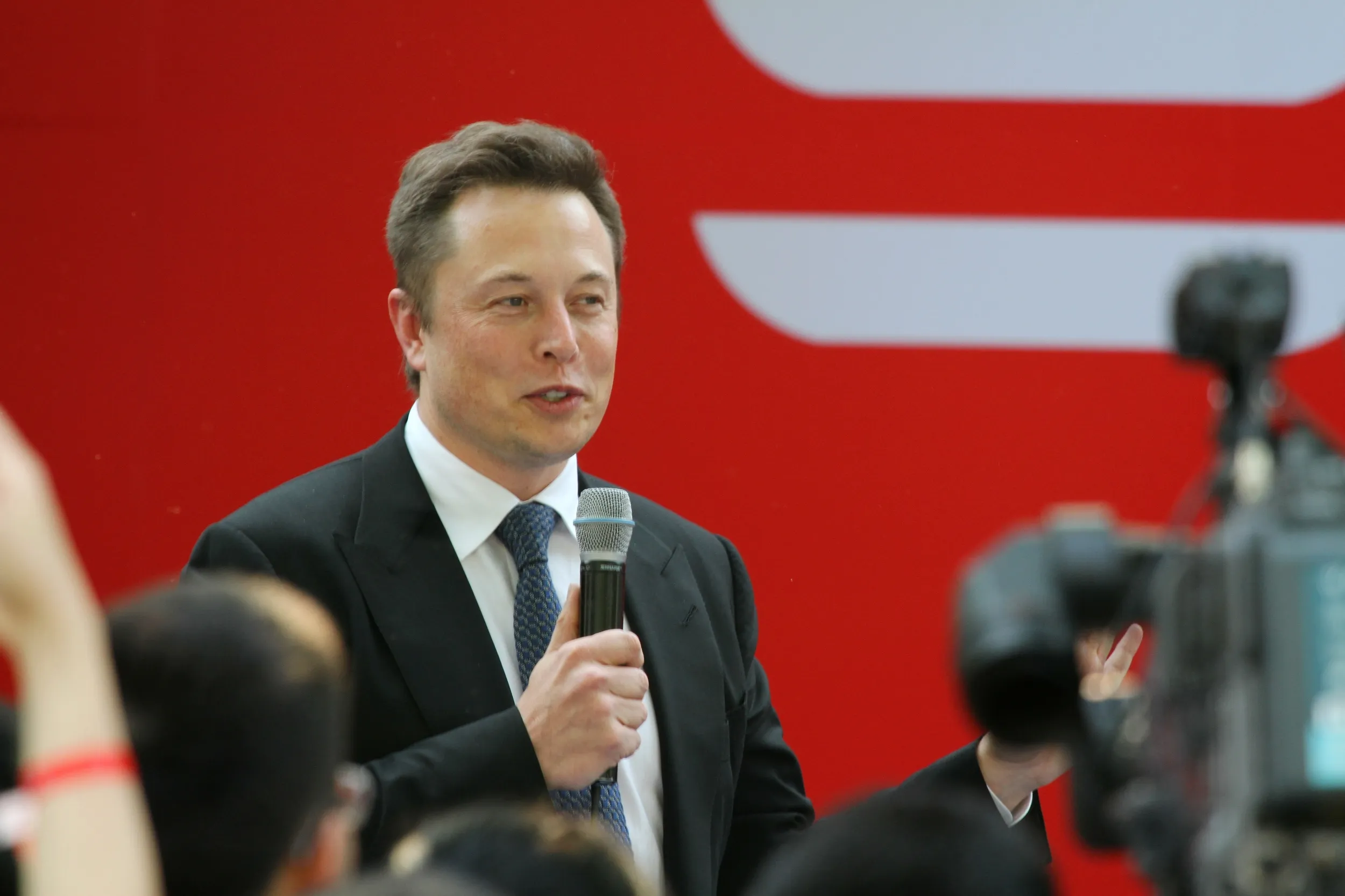 Elon Musk is weer de rijkste en dit kan hij allemaal met zijn vermogen