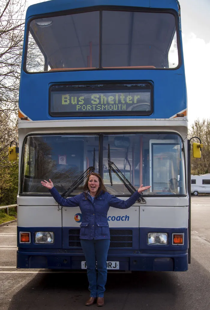 double decker bus homeless shelter 7 5a1c2529141df 700