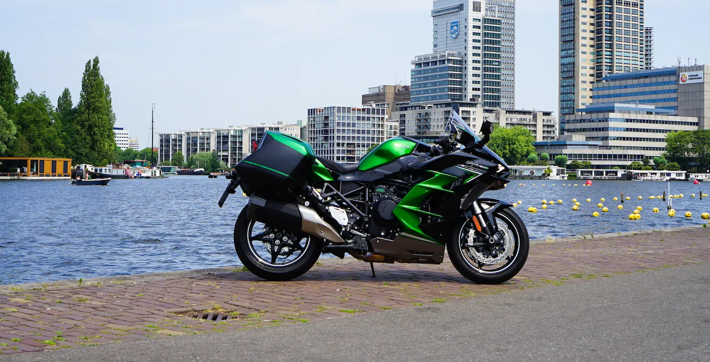 Kawasaki Ninja H2 SX SE is comfortabele hogesnelheidslijn vol luxe features