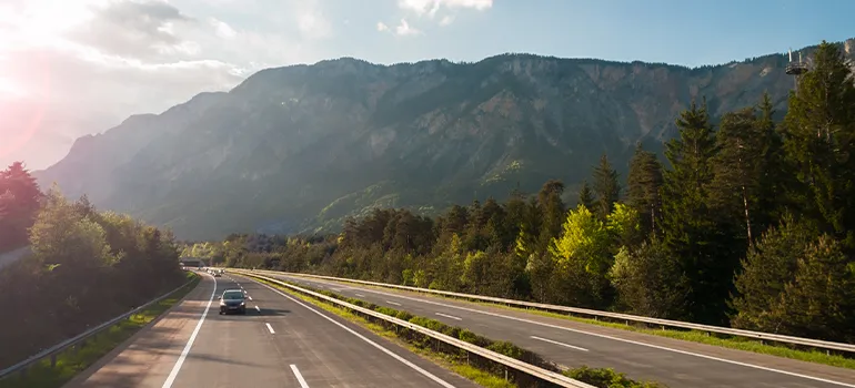 14-jarige Italiaan wordt geflitst met 213 km/h op de Zwitserse linkerbaan