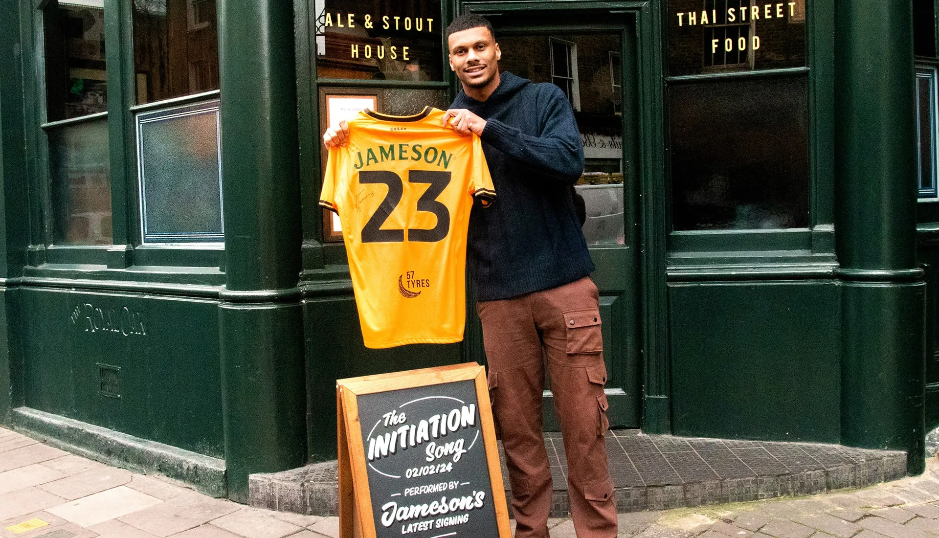 Jameson Whiskey stunt en haalt voetballer Kyle Jameson binnen