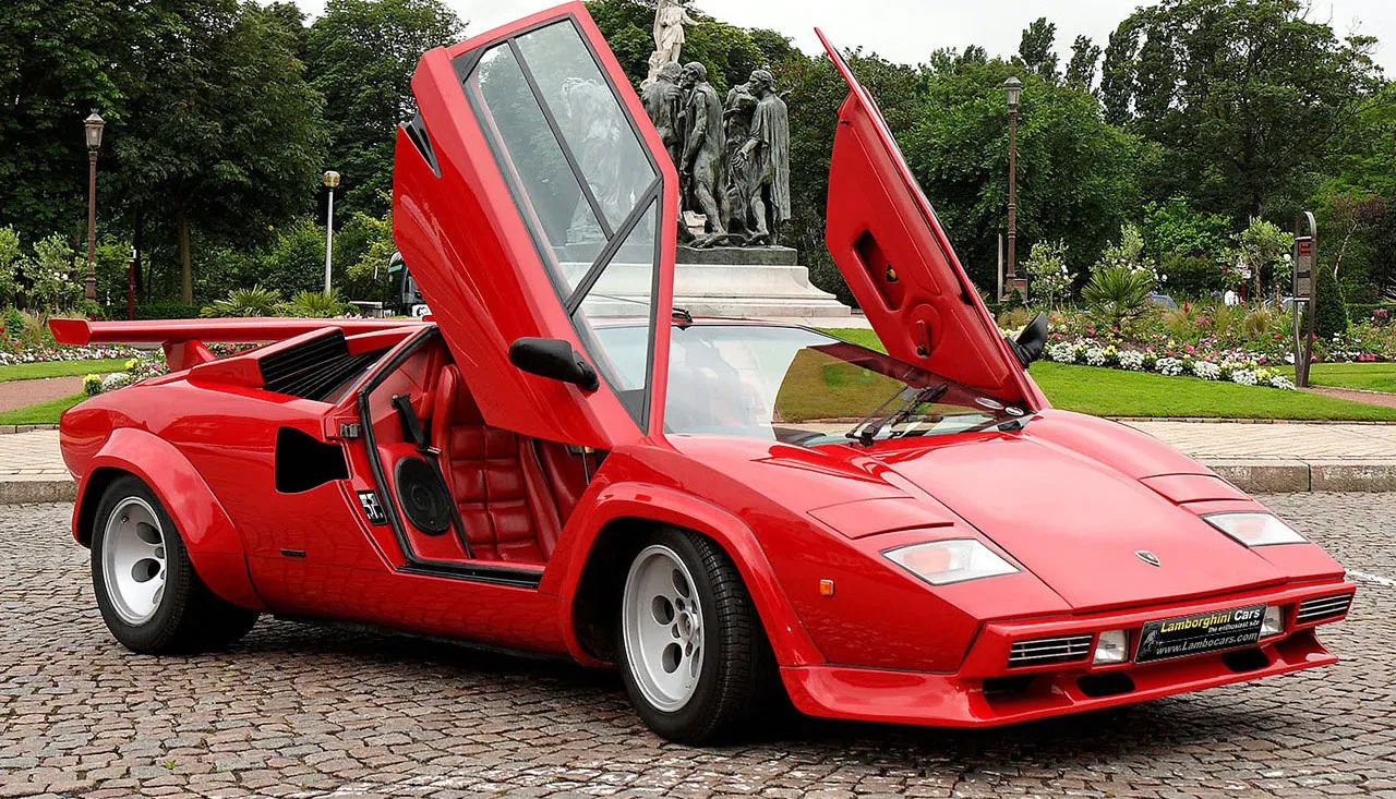 lamborghini countach red 1