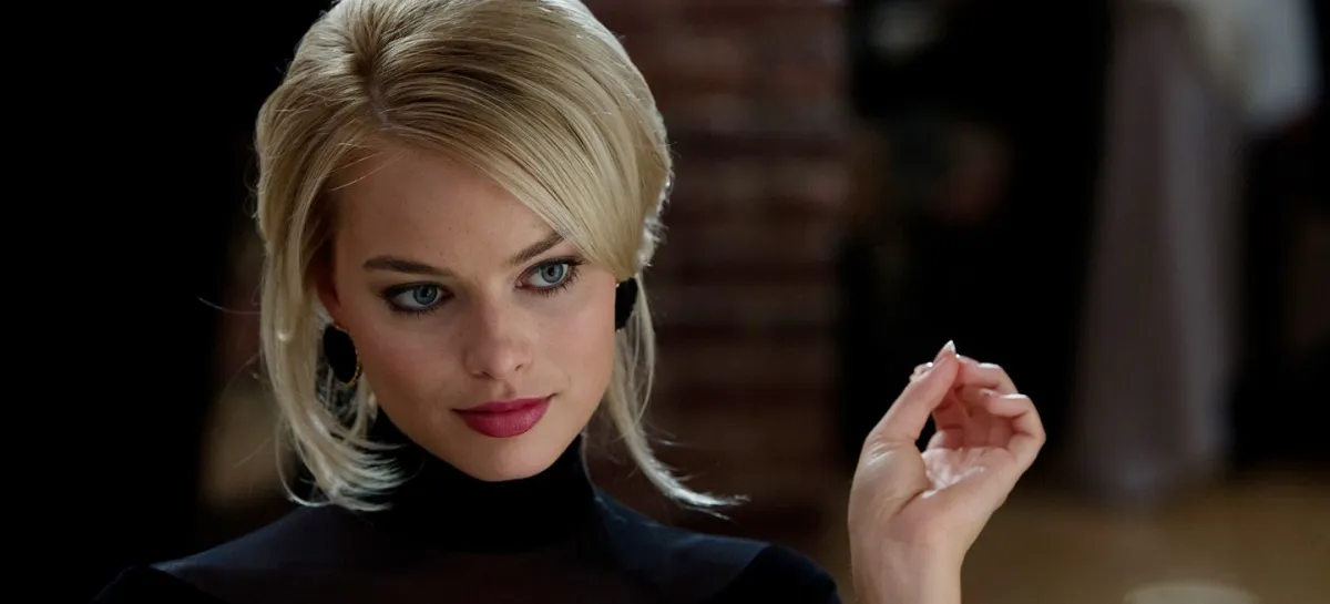 margot robbie look a likes 1 1200x545 c