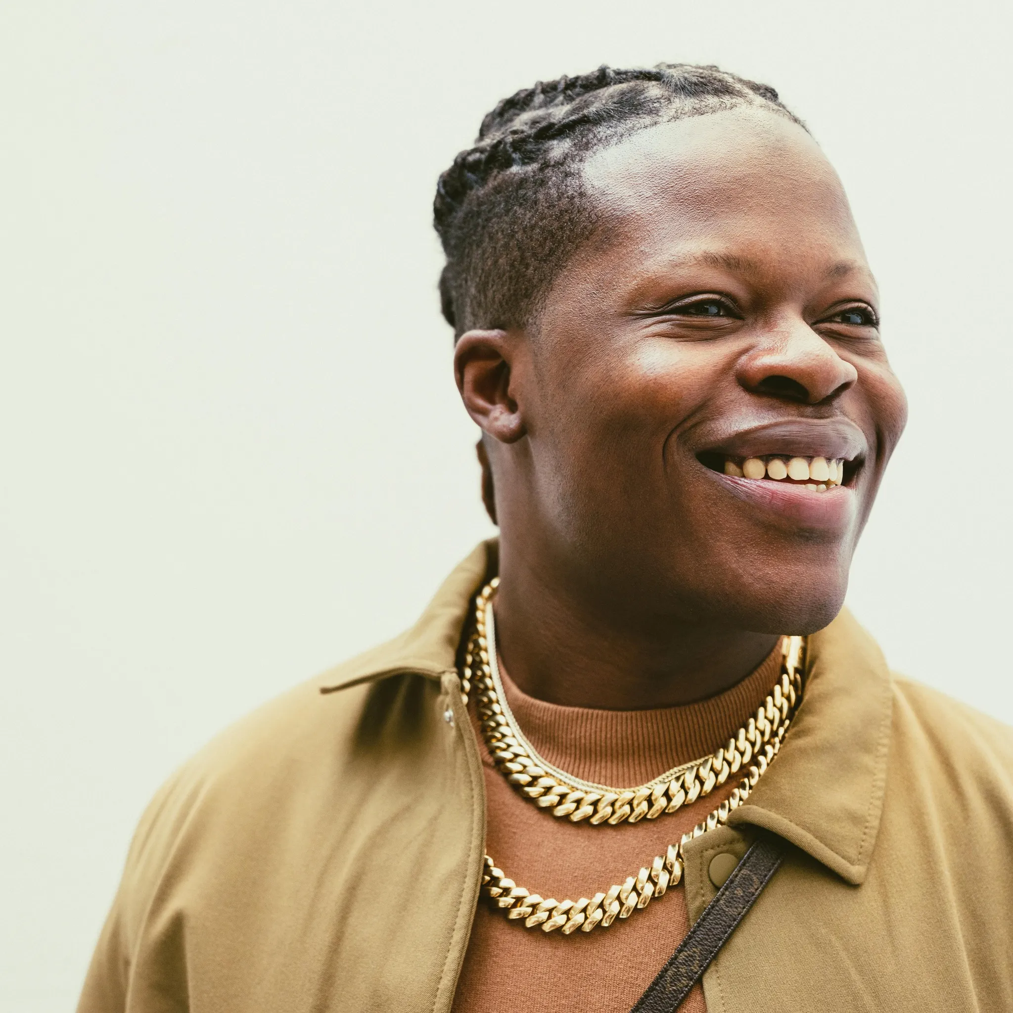 DJ Talk met Philou Louzolo over zelfliefde, een eigen identiteit vinden en zijn missie