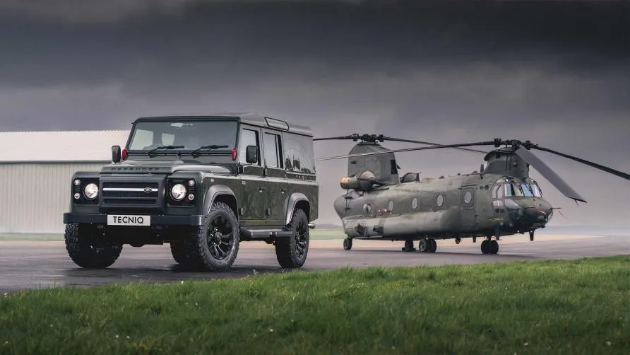 tecniq land rover defender chinook 2