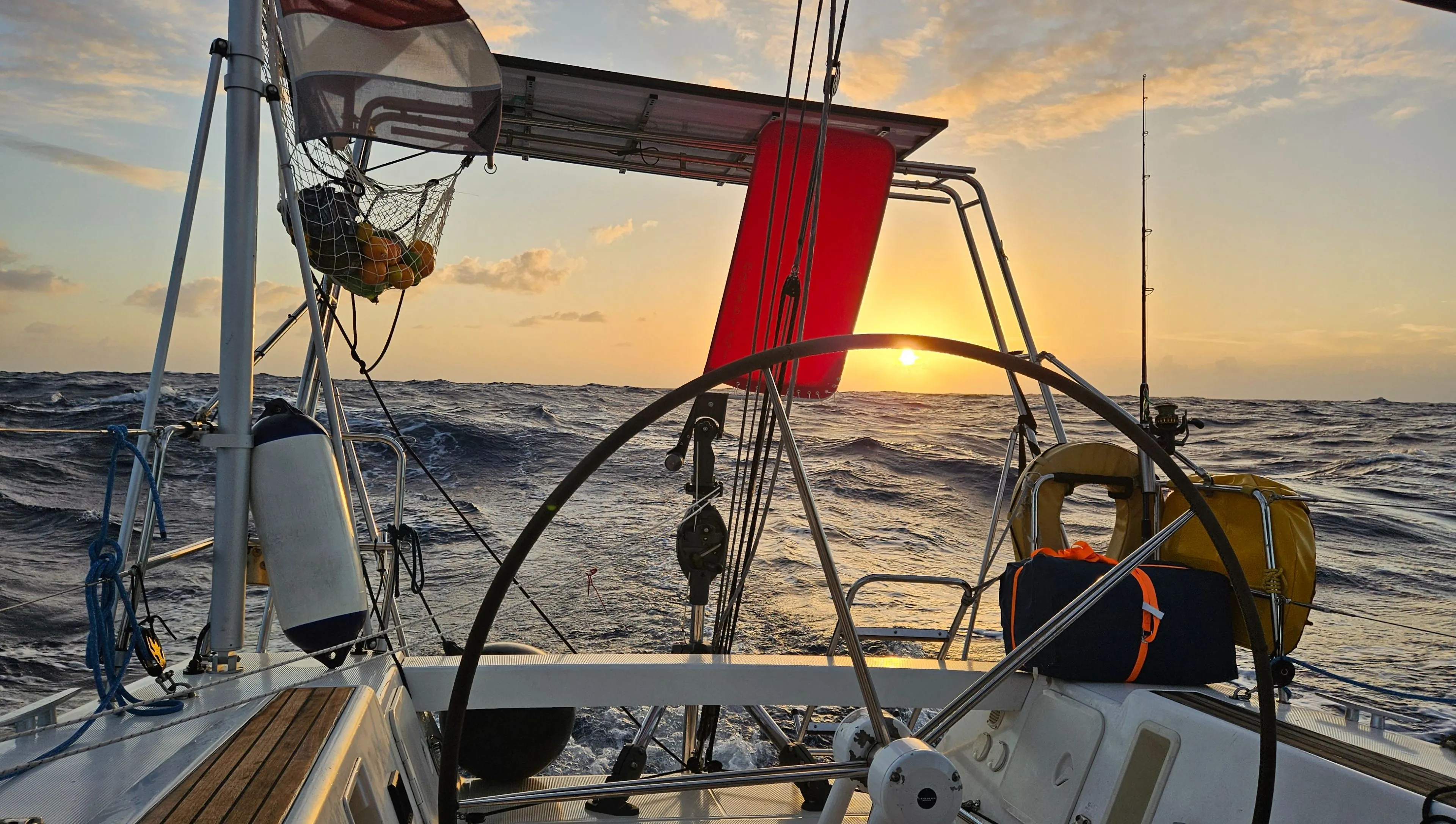Q&A met avonturier Floris over zijn tocht over de Atlantische Oceaan, de gevaren en Caribische haaien