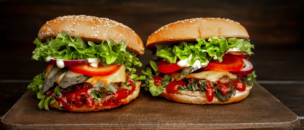 Het is Wereld Hamburgerdag vandaag en hier haal je de lekkerste van Amsterdam