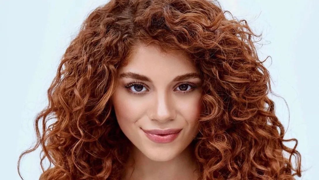 Deze prachtige redheads uit de FHM500 laten ons rood aanlopen
