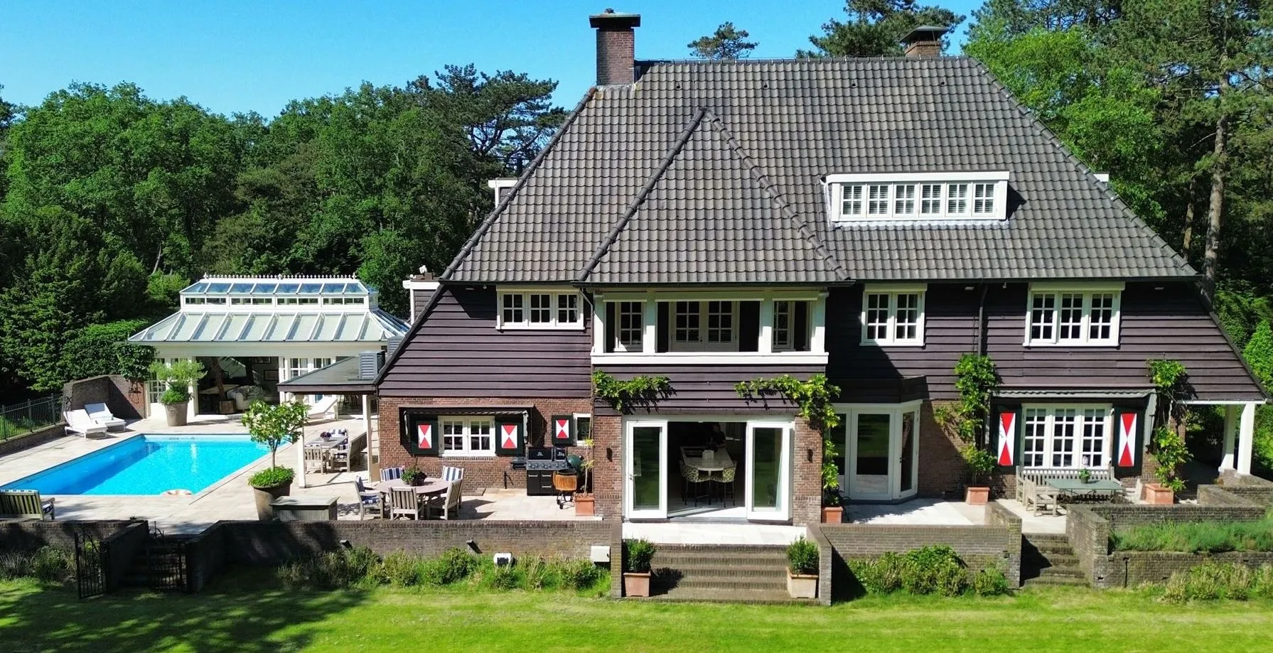 Funda Toppers #113: Mega landhuis midden in de natuur